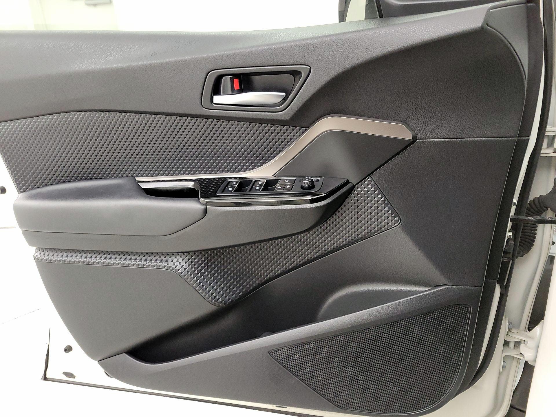 Thumbnail: 2019 Toyota C-HR - 12