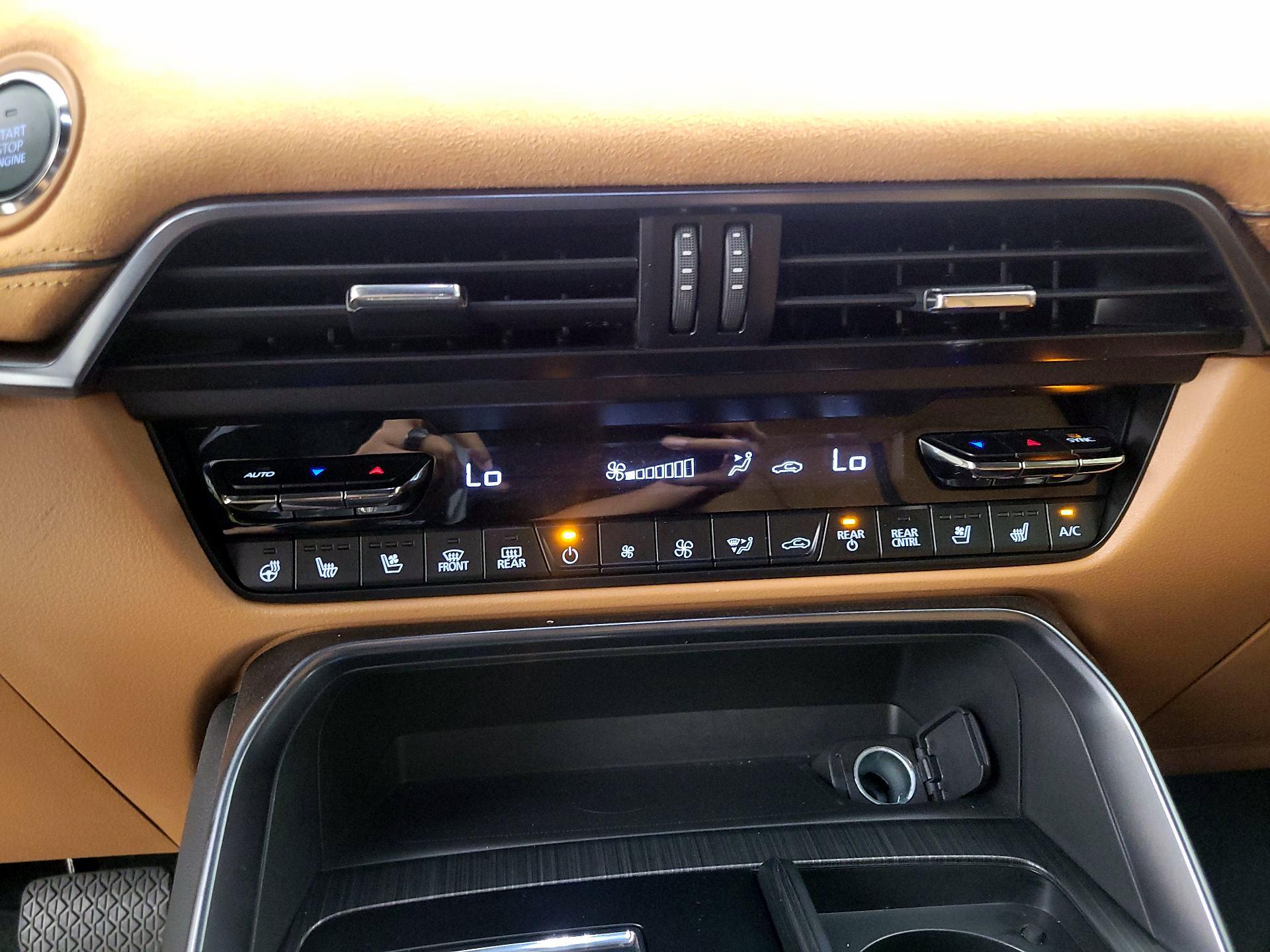 Thumbnail: 2025 Mazda CX-90 - 16