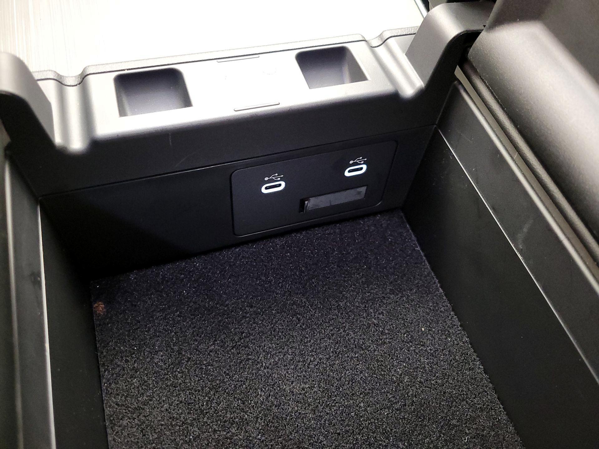 Thumbnail: 2025 Mazda CX-90 - 18