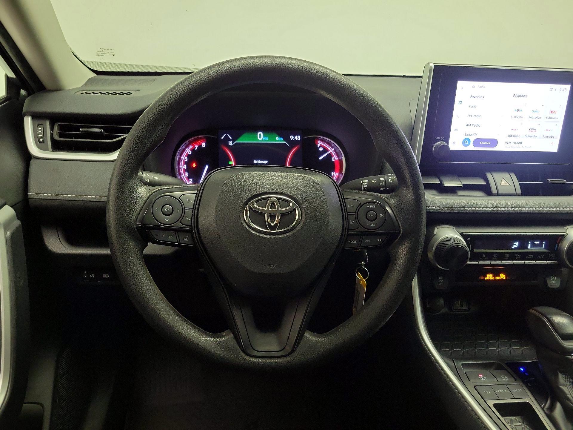 Thumbnail: 2024 Toyota RAV4 - 10