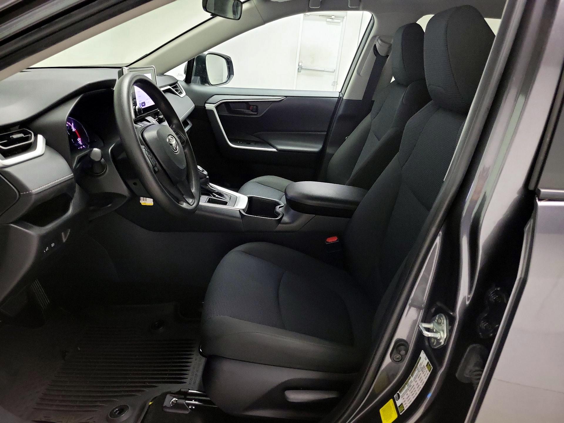 Thumbnail: 2024 Toyota RAV4 - 11