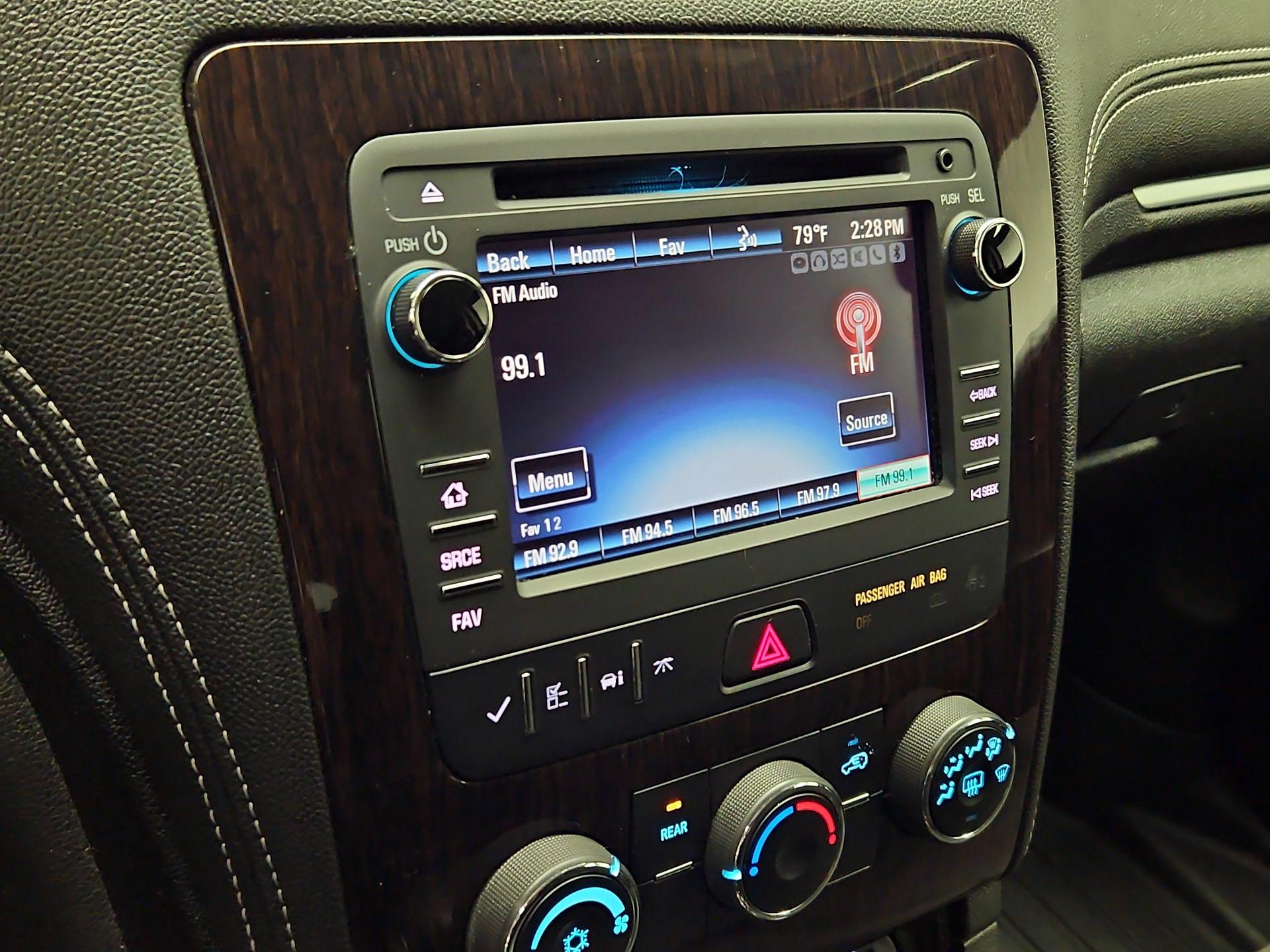 Thumbnail: 2017 Chevrolet Traverse - 15