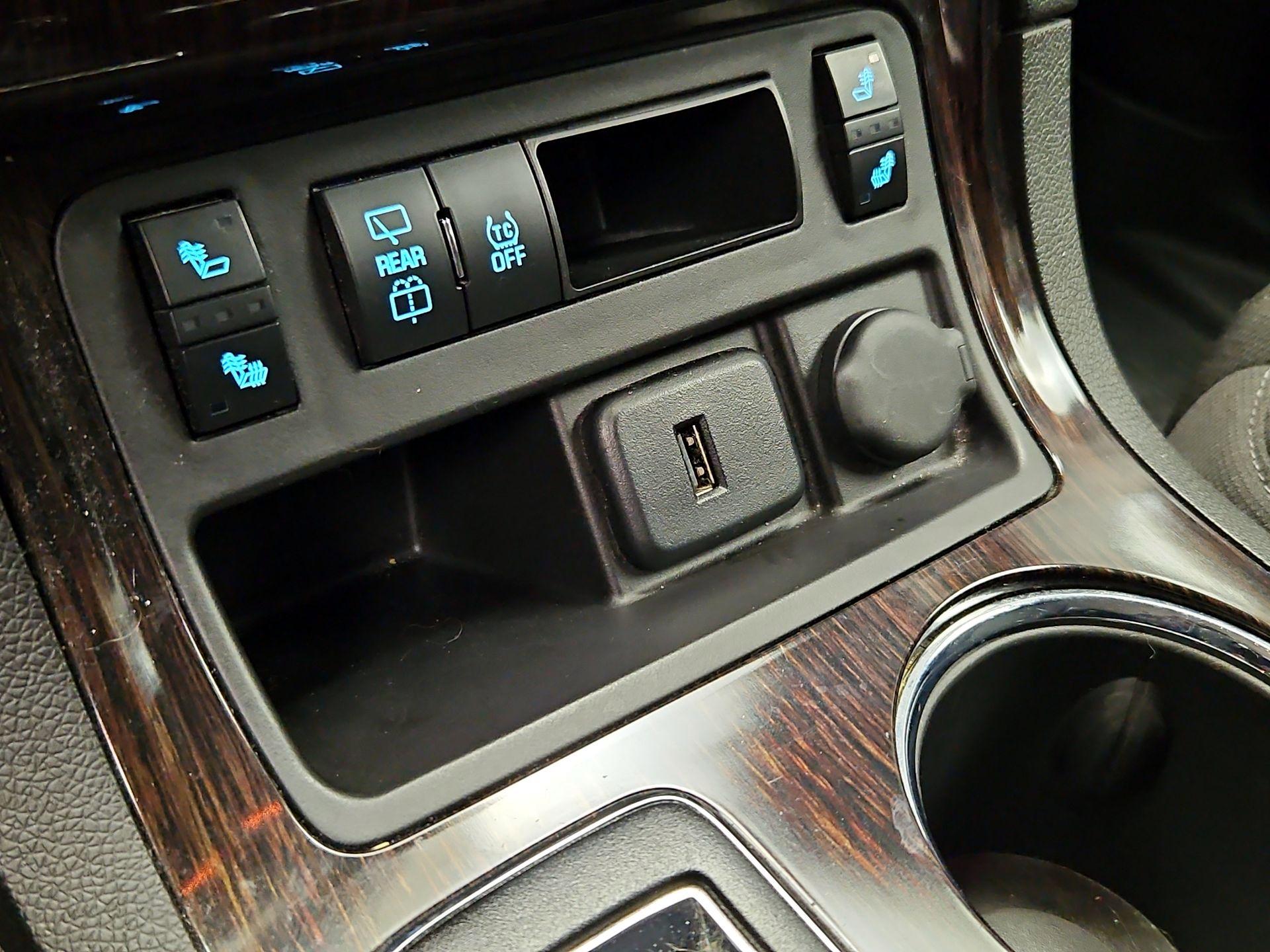 Thumbnail: 2017 Chevrolet Traverse - 18