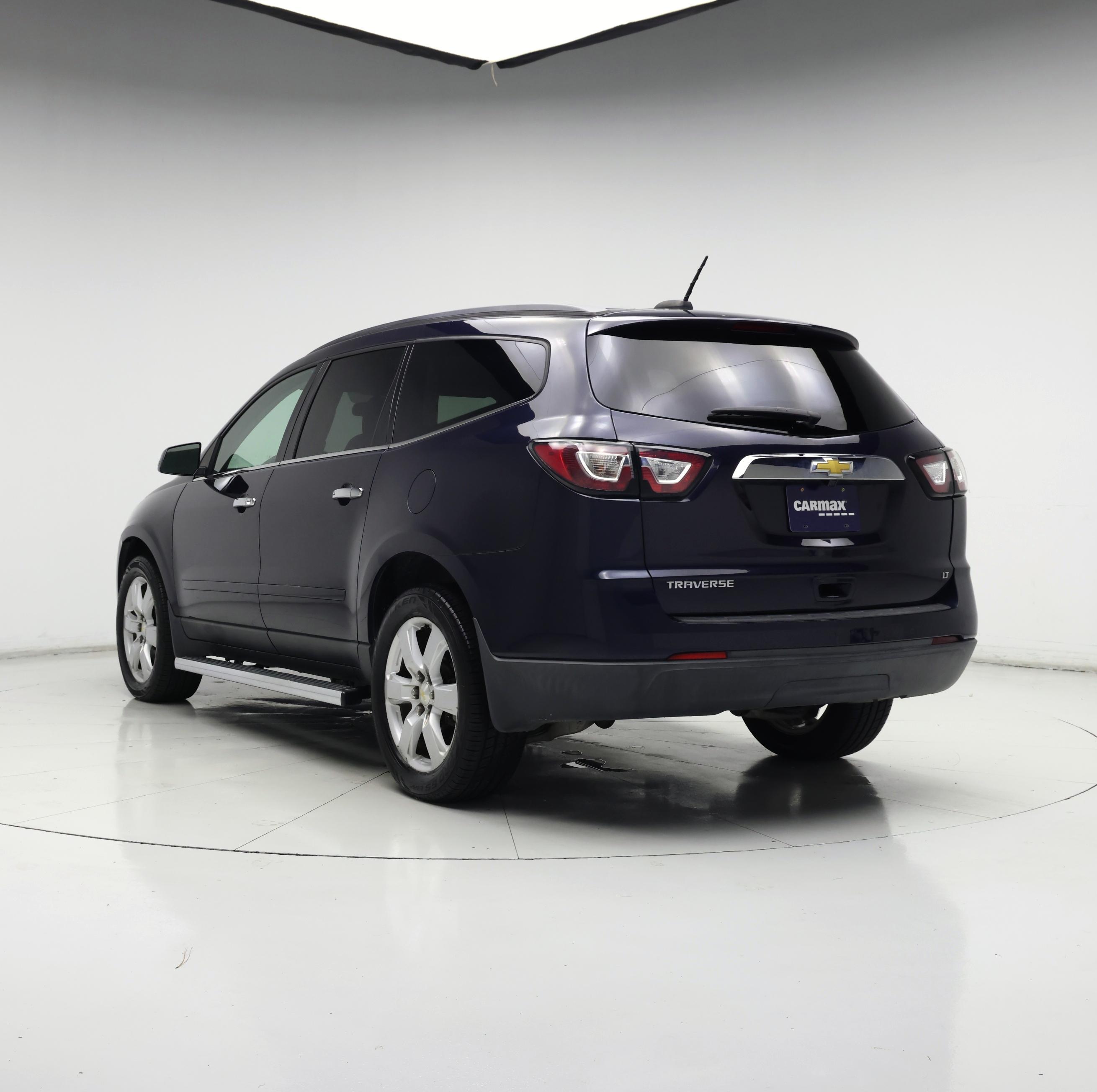 Thumbnail: 2017 Chevrolet Traverse - 2