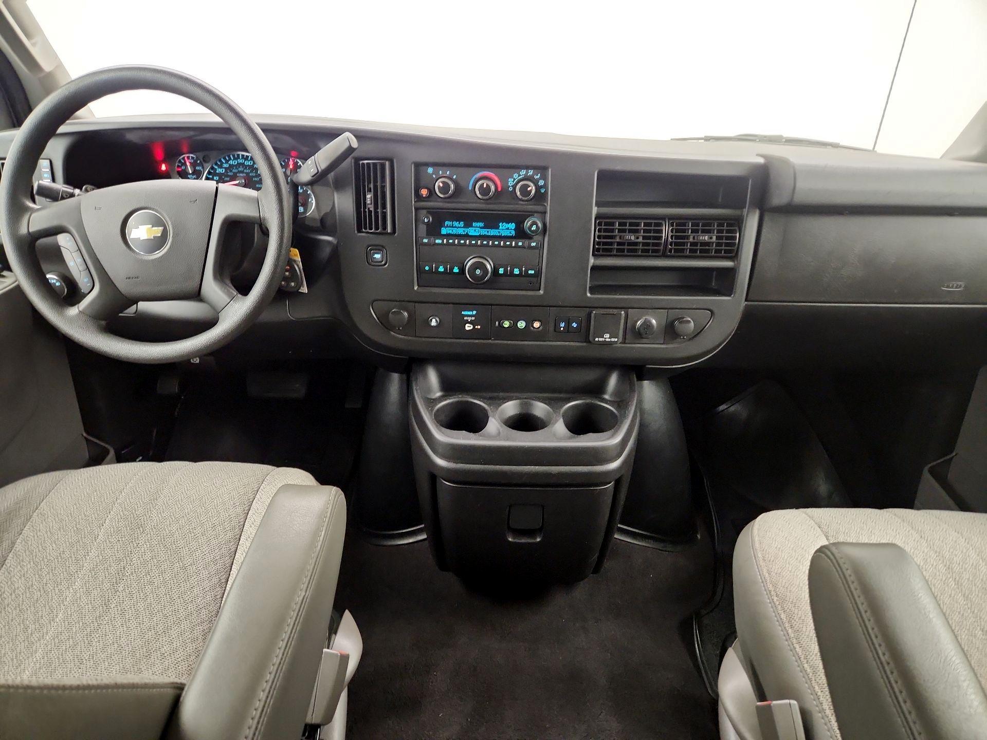 Thumbnail: 2019 Chevrolet Express - 9