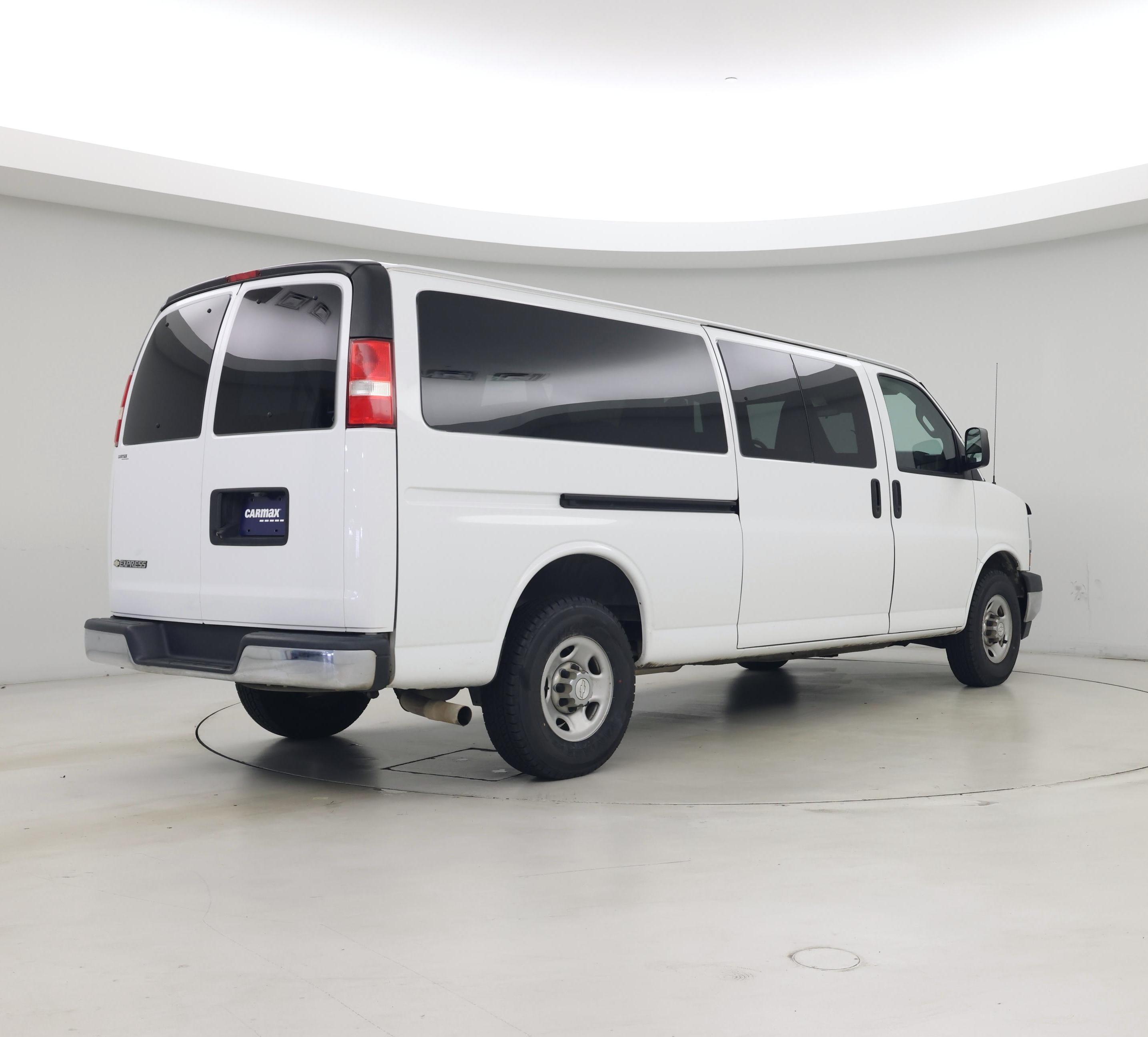 Thumbnail: 2019 Chevrolet Express - 8