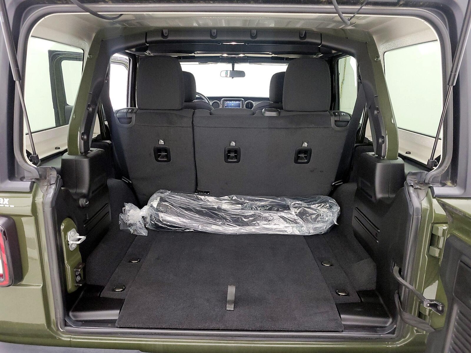 2023 Jeep Wrangler 4-Door Sport S - Photo 21