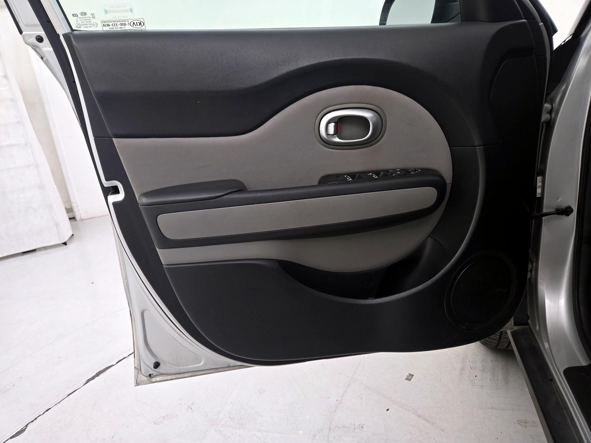 Thumbnail: 2018 Kia Soul - 12