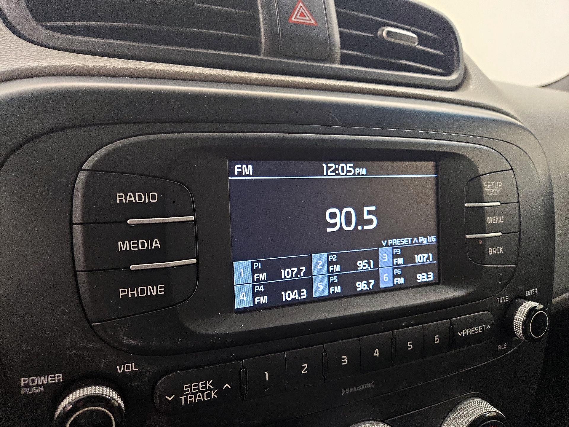 Thumbnail: 2018 Kia Soul - 14