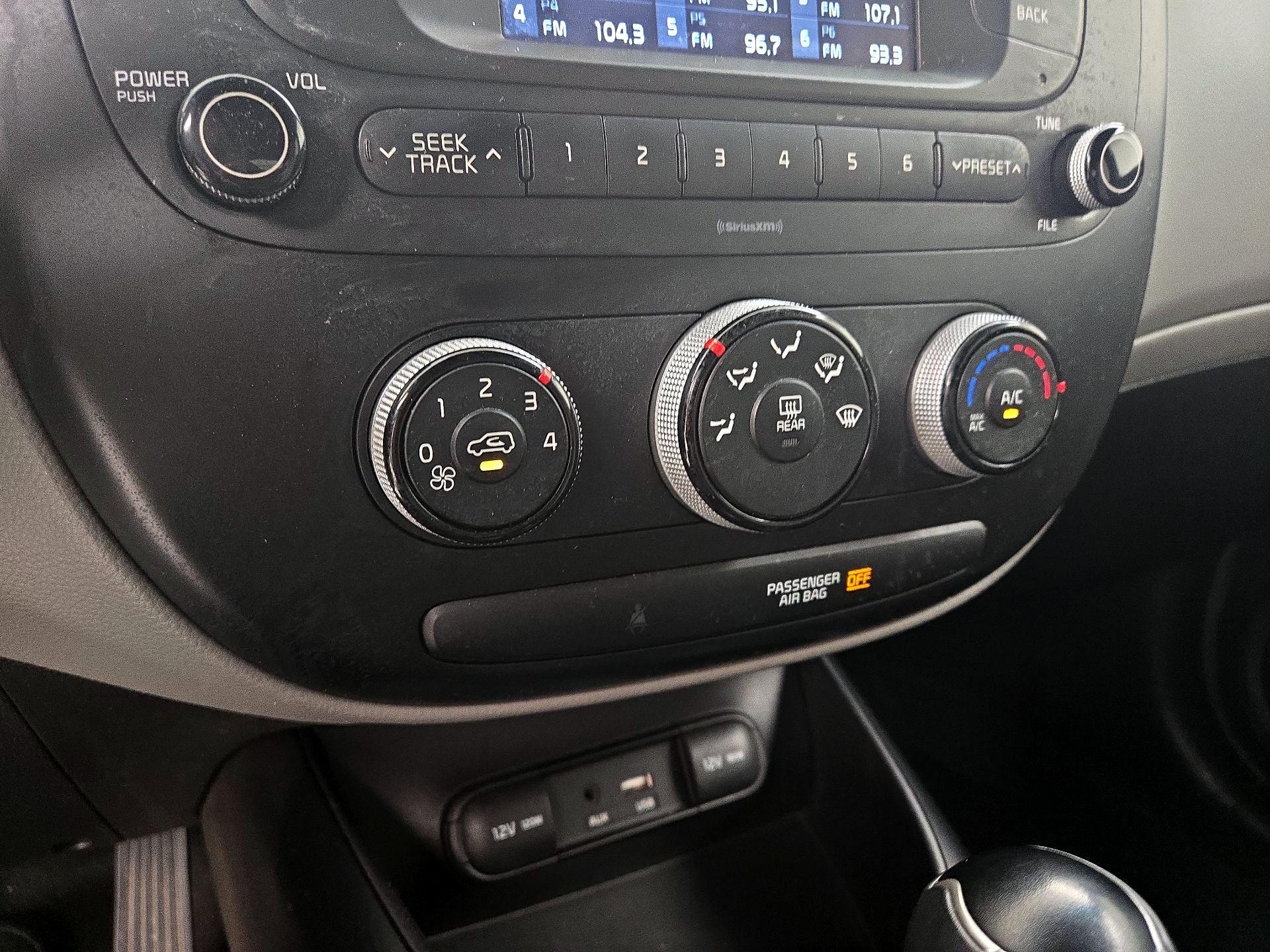 Thumbnail: 2018 Kia Soul - 15