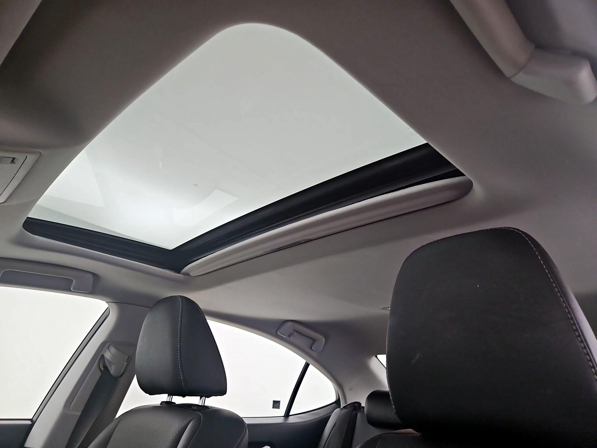 Thumbnail: 2014 Lexus ES - 19