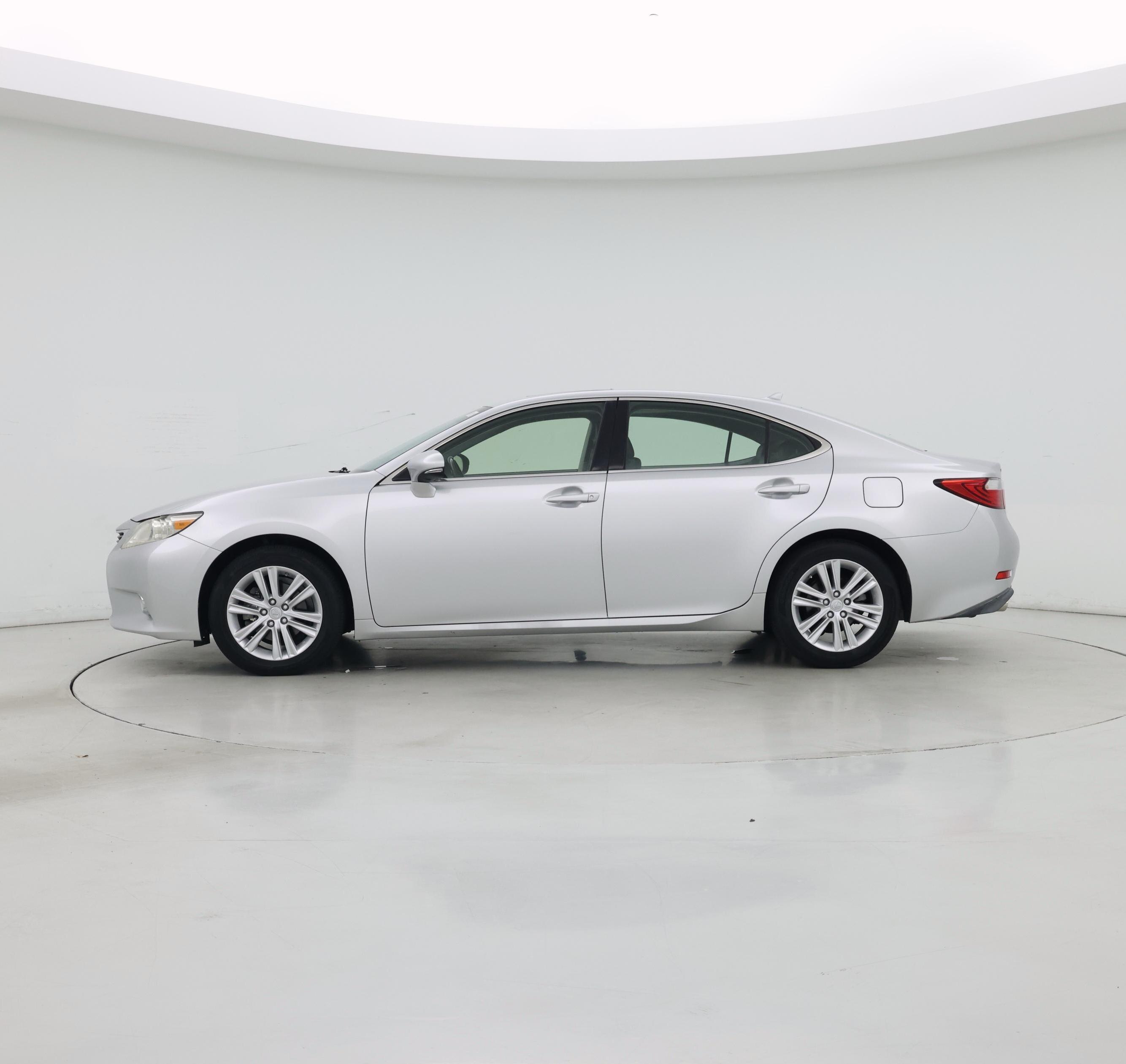 Thumbnail: 2014 Lexus ES - 3