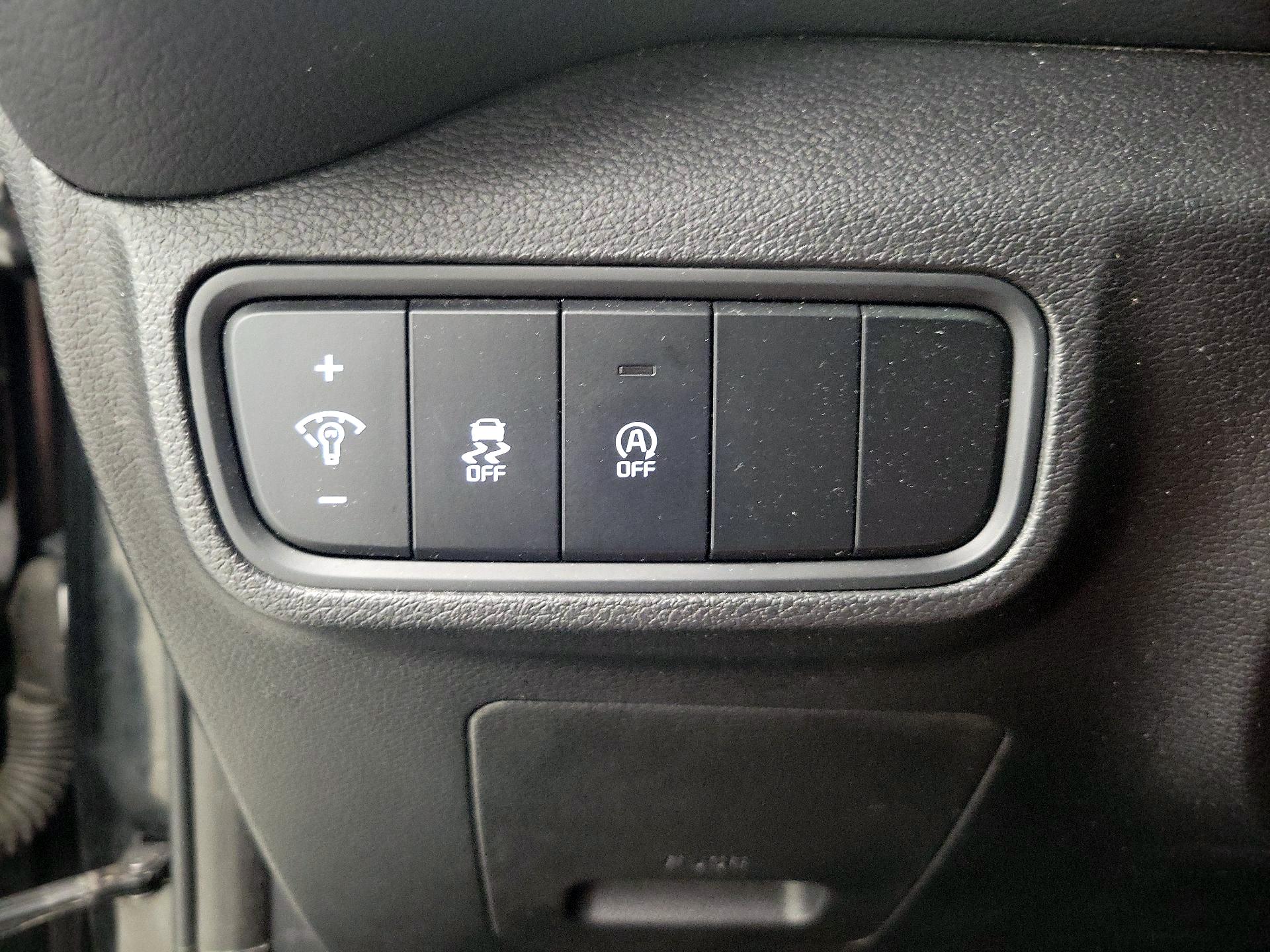 Thumbnail: 2023 Kia Soul - 13