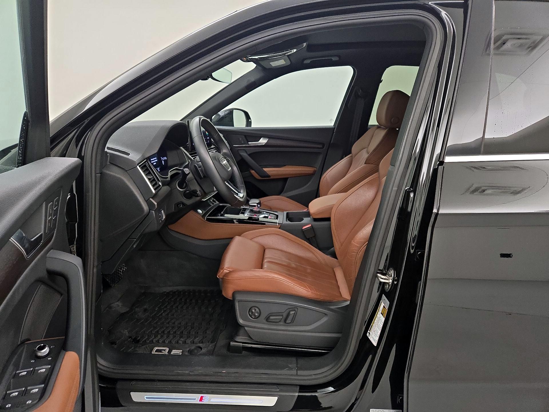 Thumbnail: 2023 Audi Q5 - 11