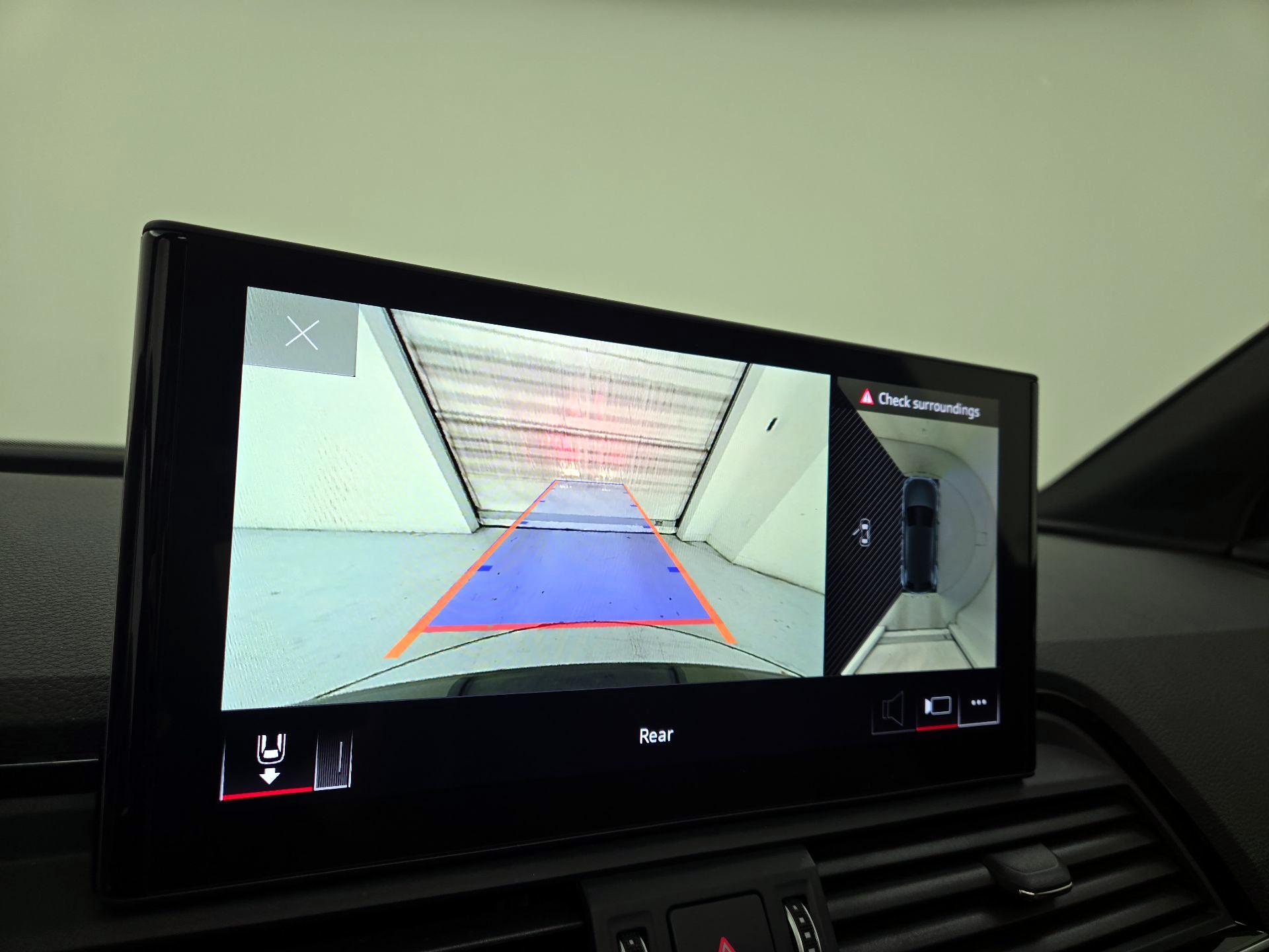 Thumbnail: 2023 Audi Q5 - 14