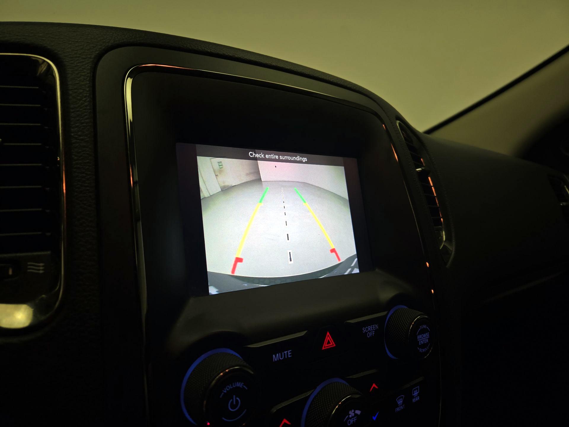 Thumbnail: 2018 Dodge Durango - 13