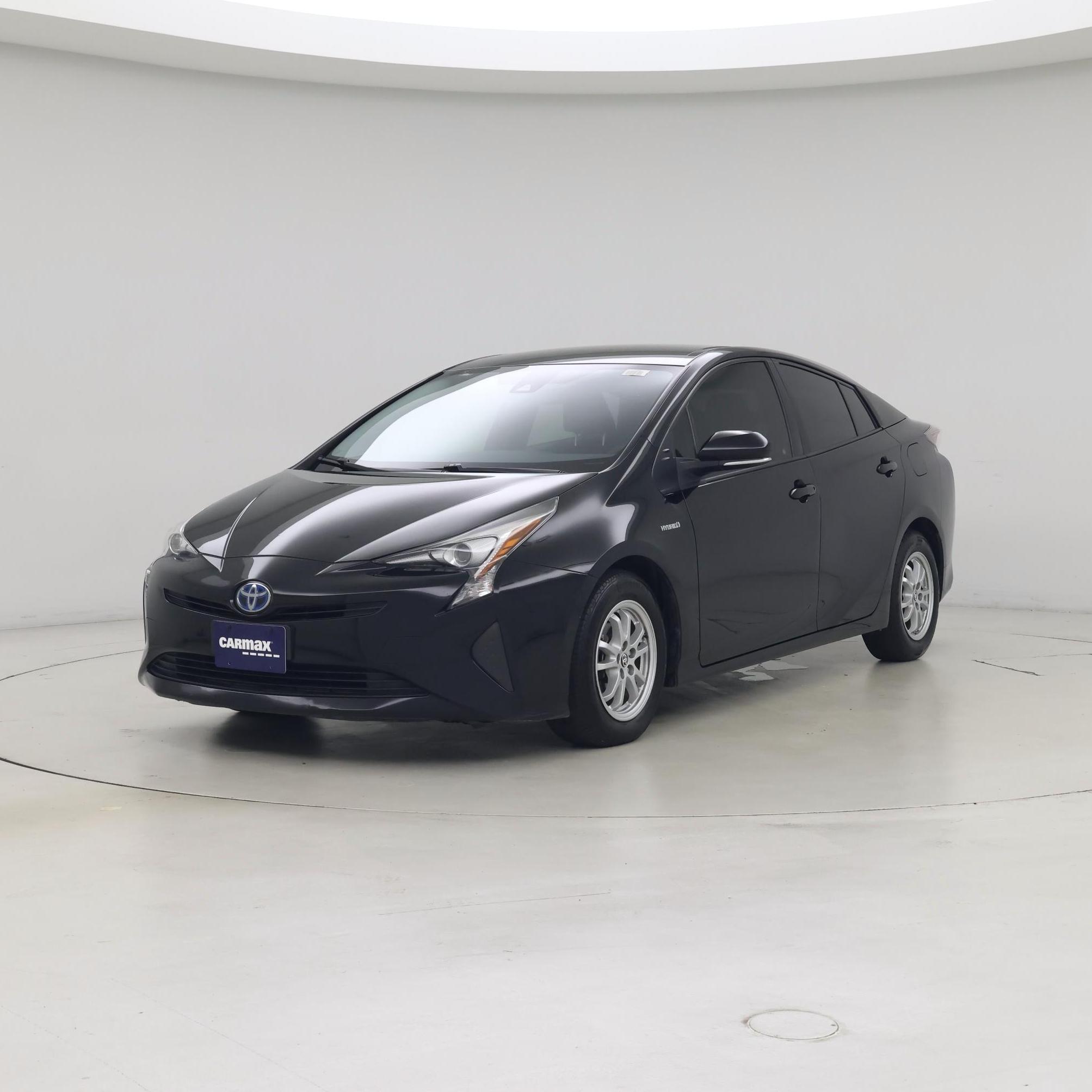 Thumbnail: 2017 Toyota Prius - 4