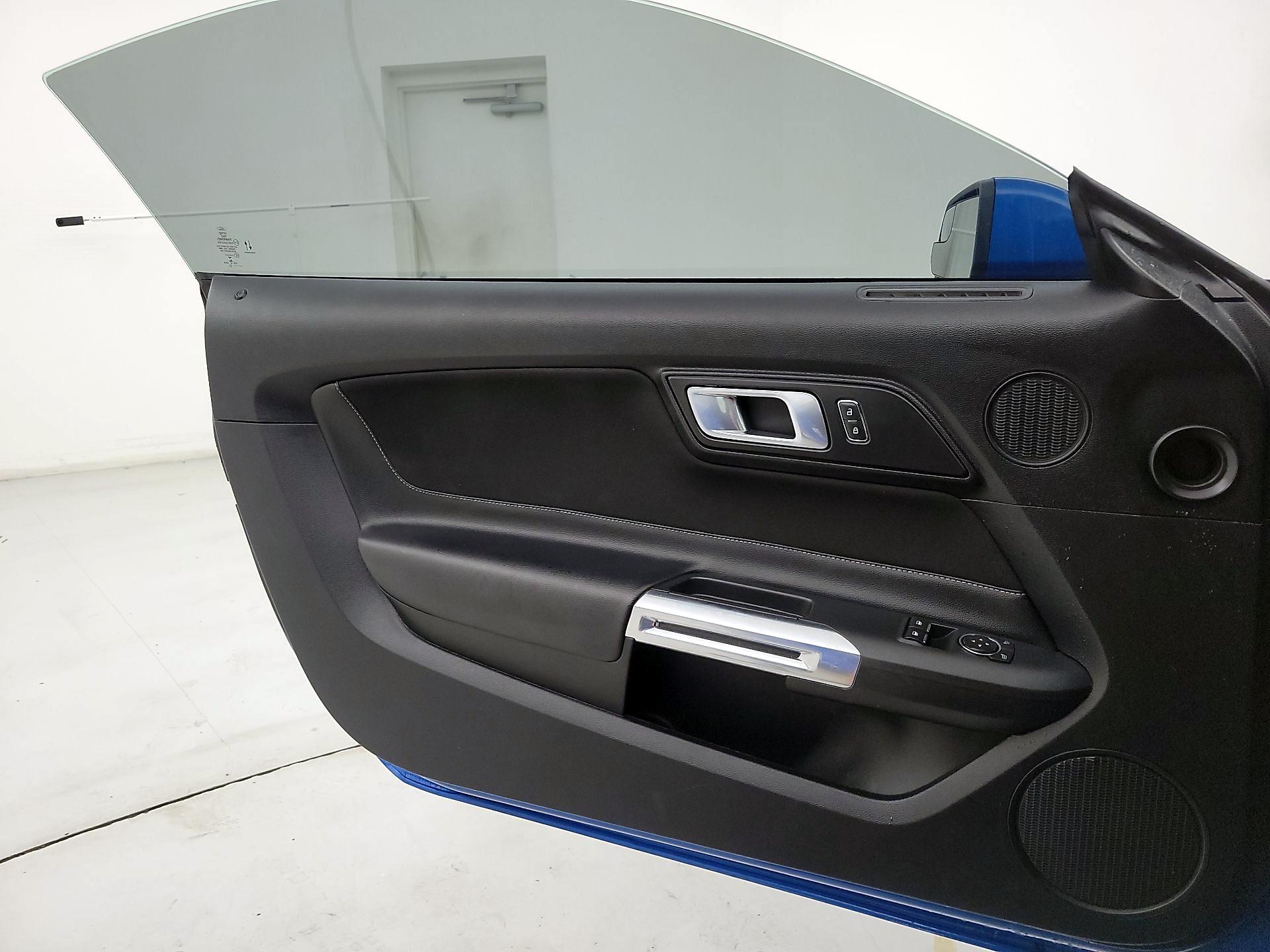 Thumbnail: 2020 Ford Mustang - 12