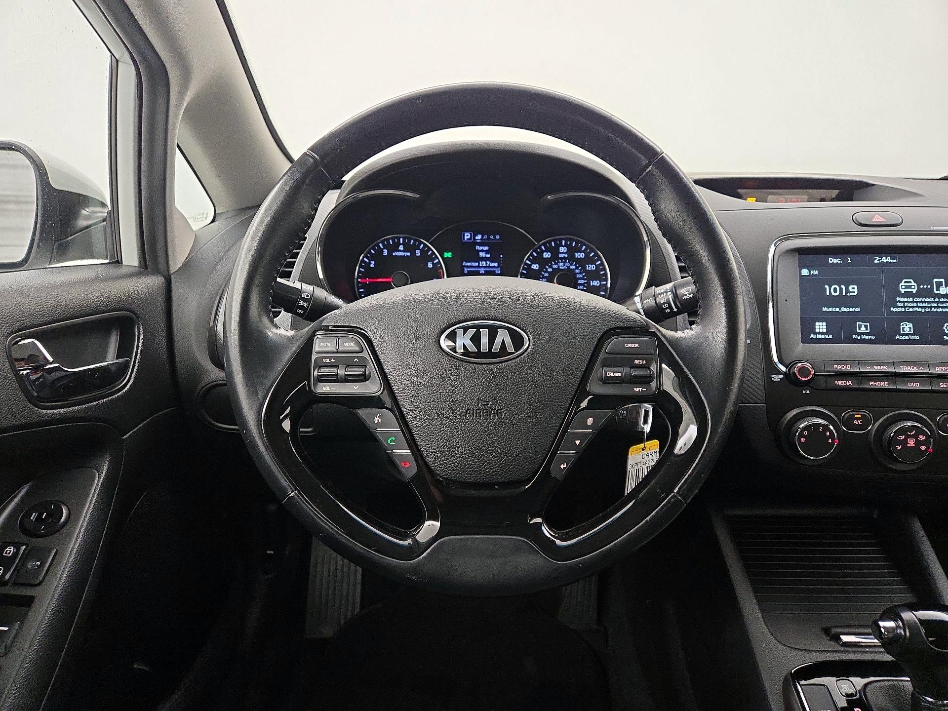 Thumbnail: 2017 Kia Forte - 10