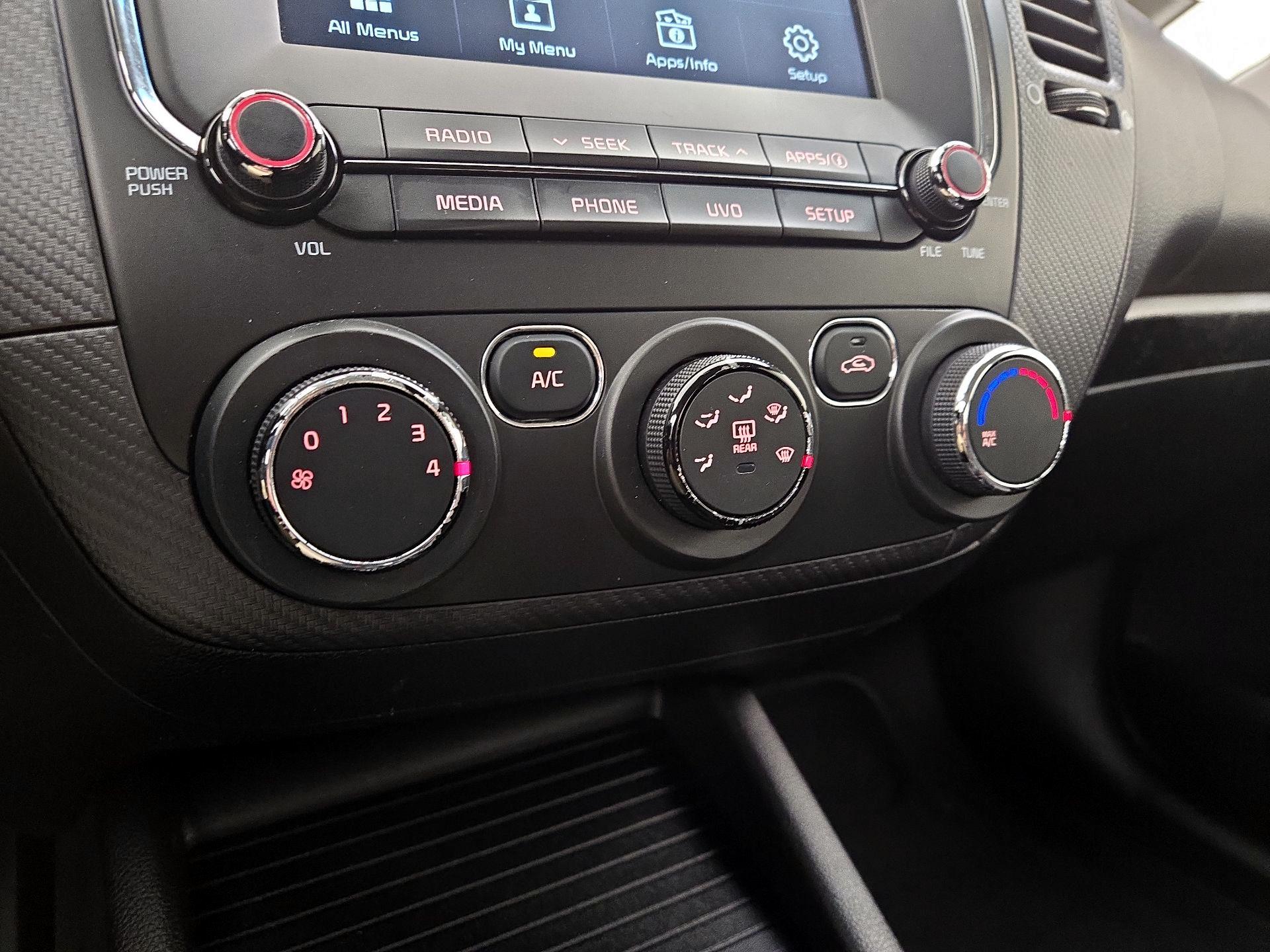 Thumbnail: 2017 Kia Forte - 16