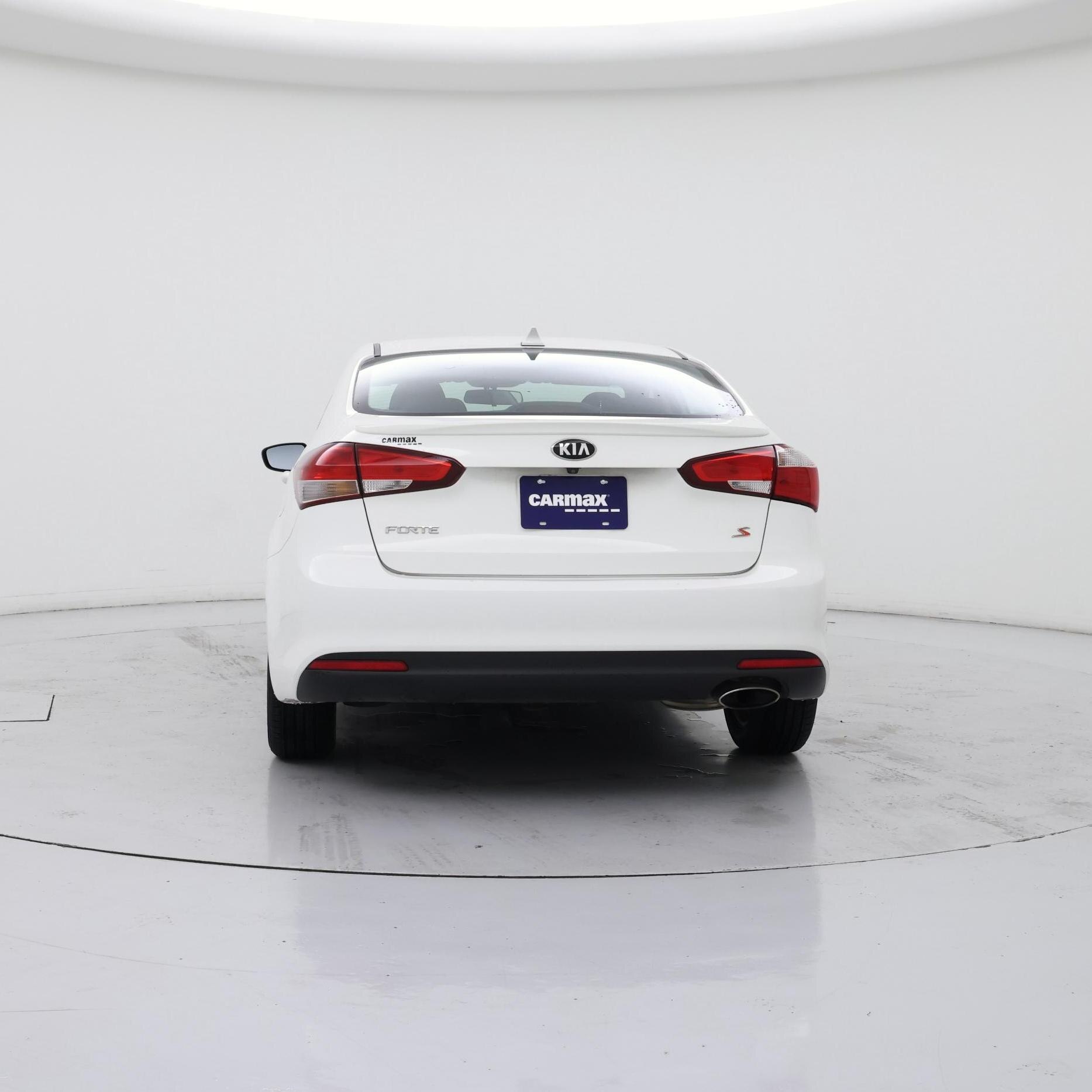 Thumbnail: 2017 Kia Forte - 6