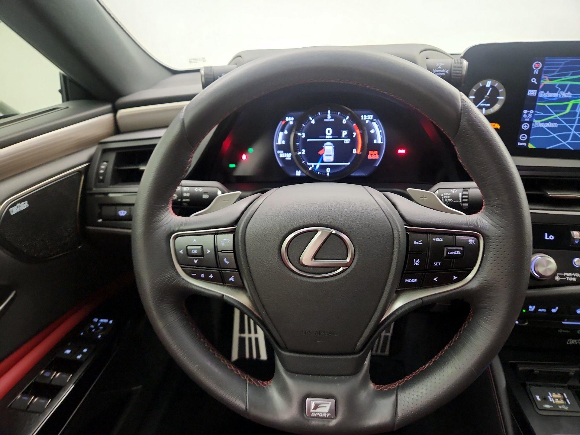 Thumbnail: 2022 Lexus ES - 10