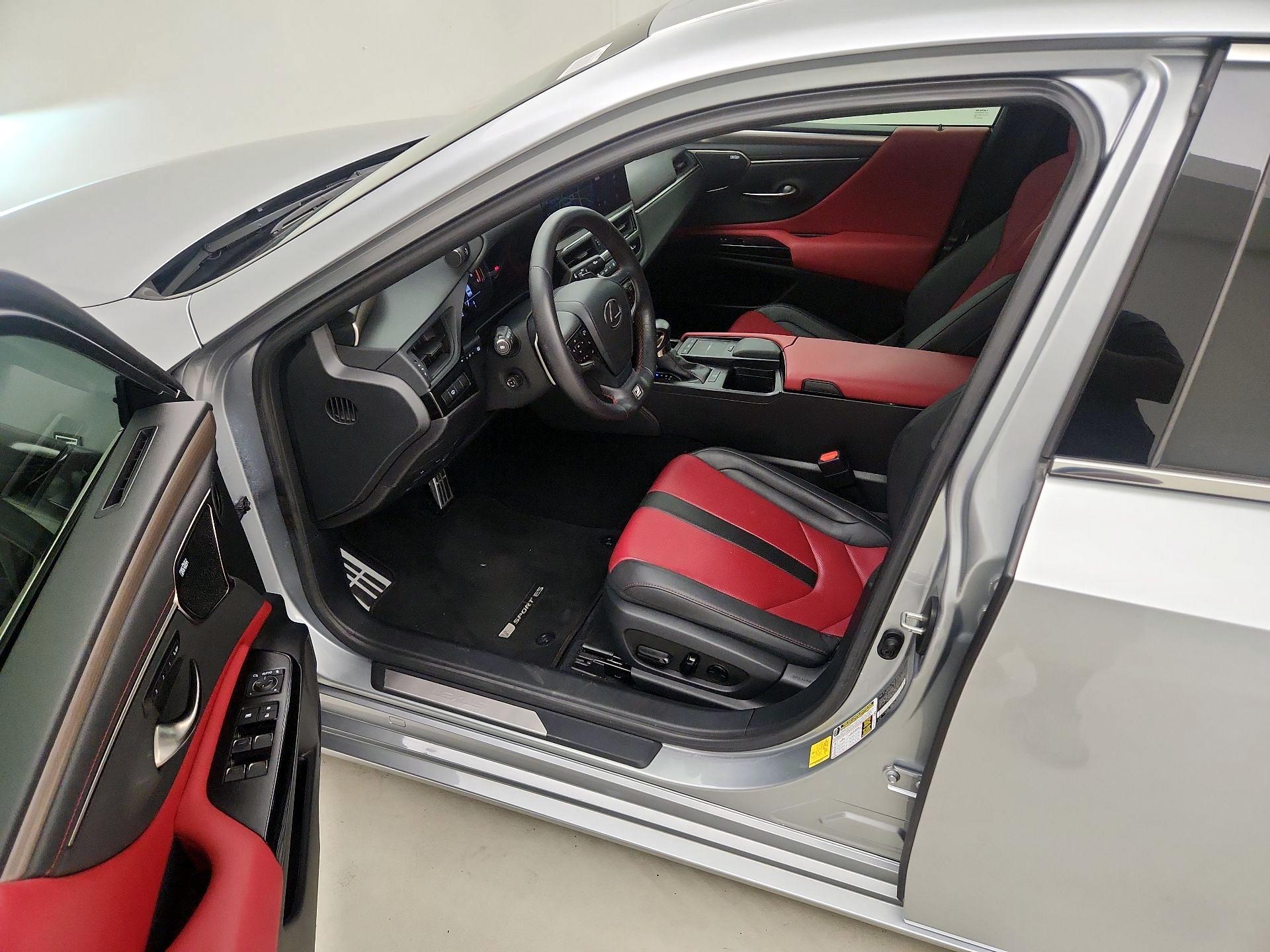 Thumbnail: 2022 Lexus ES - 11