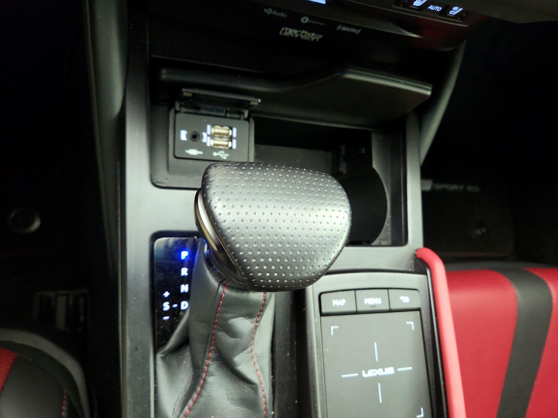 Thumbnail: 2022 Lexus ES - 18