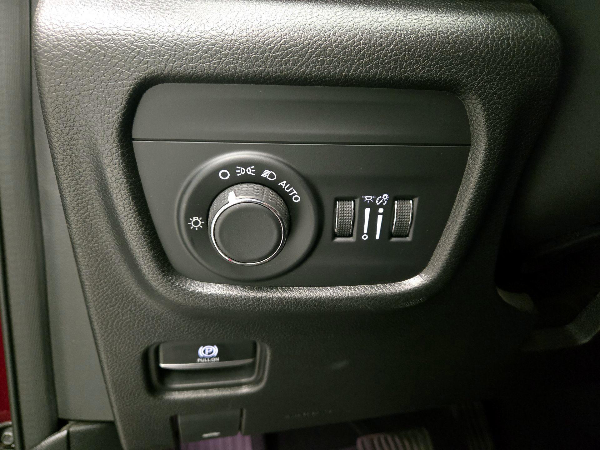 Thumbnail: 2023 Jeep Grand Cherokee - 13