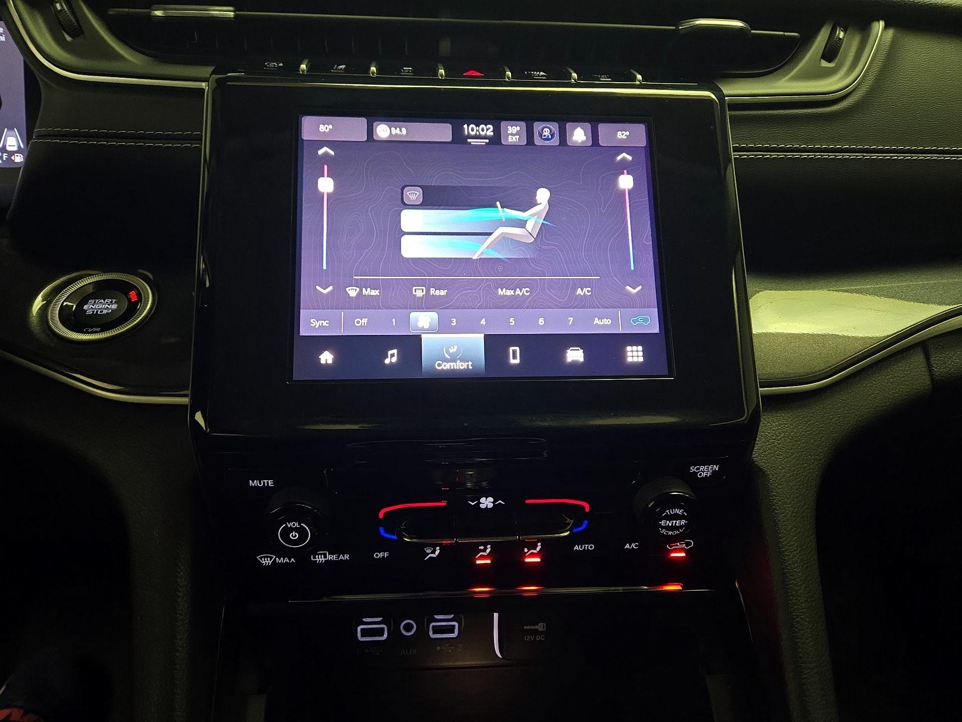 Thumbnail: 2023 Jeep Grand Cherokee - 16