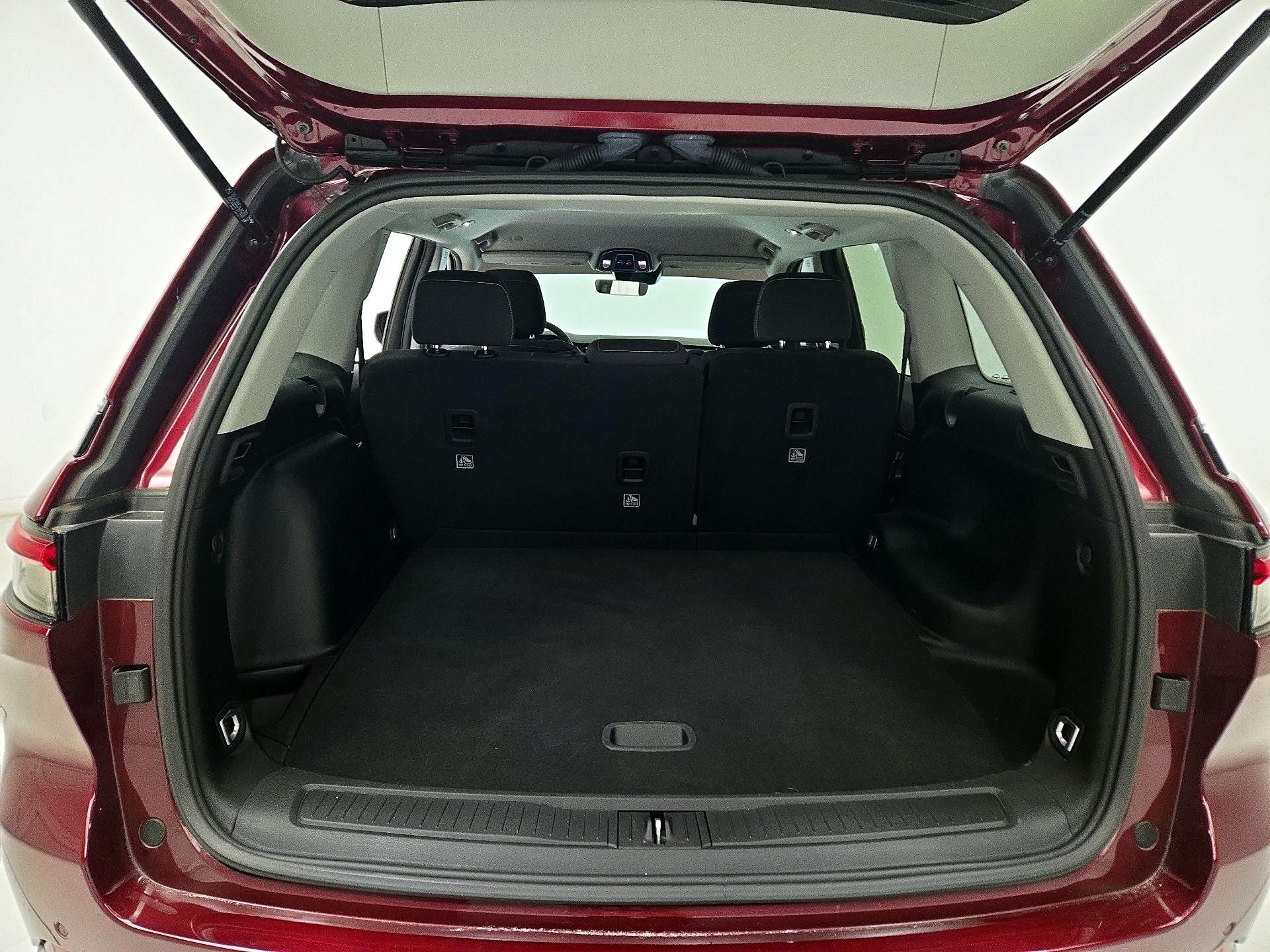 Thumbnail: 2023 Jeep Grand Cherokee - 20