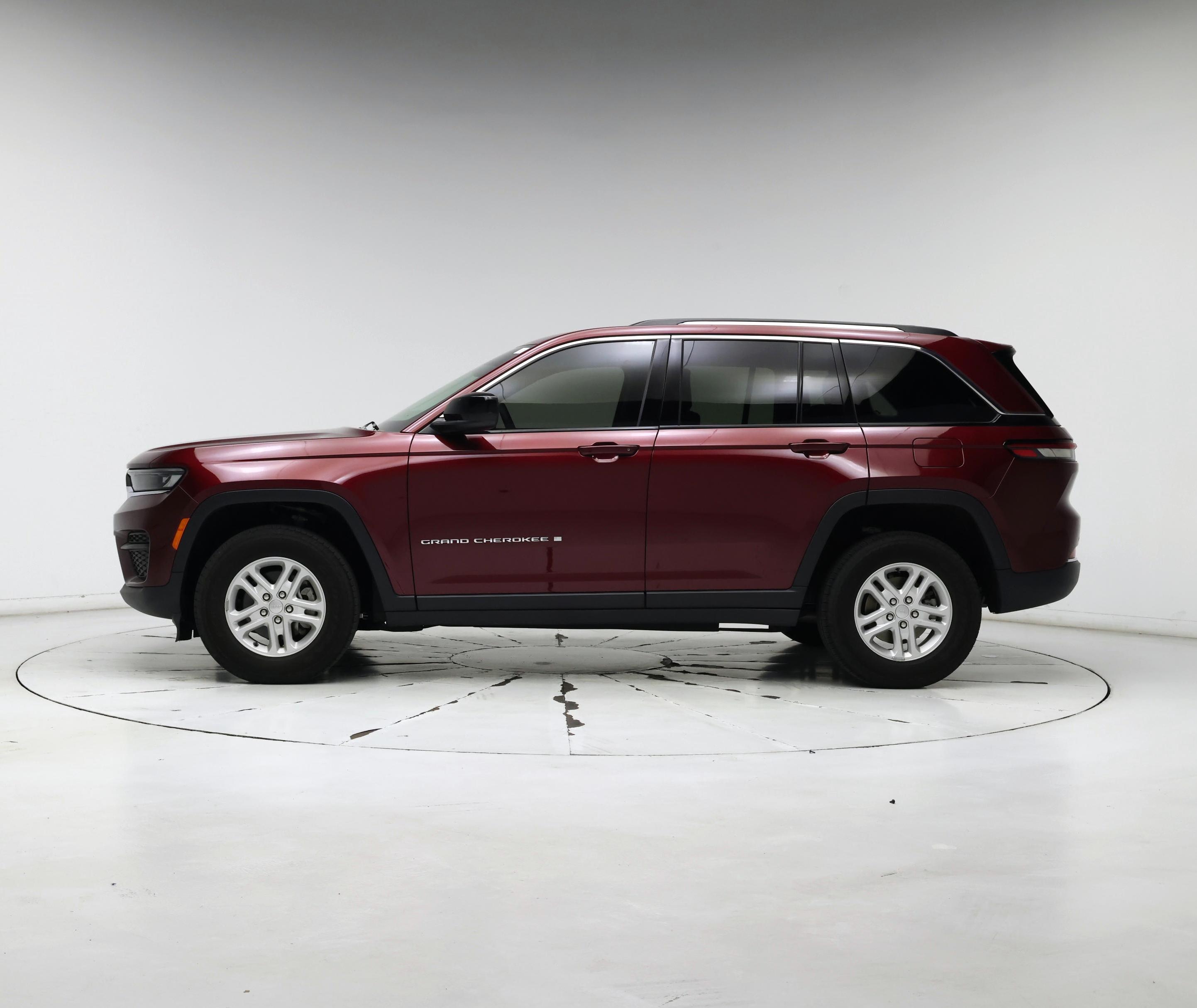 Thumbnail: 2023 Jeep Grand Cherokee - 3