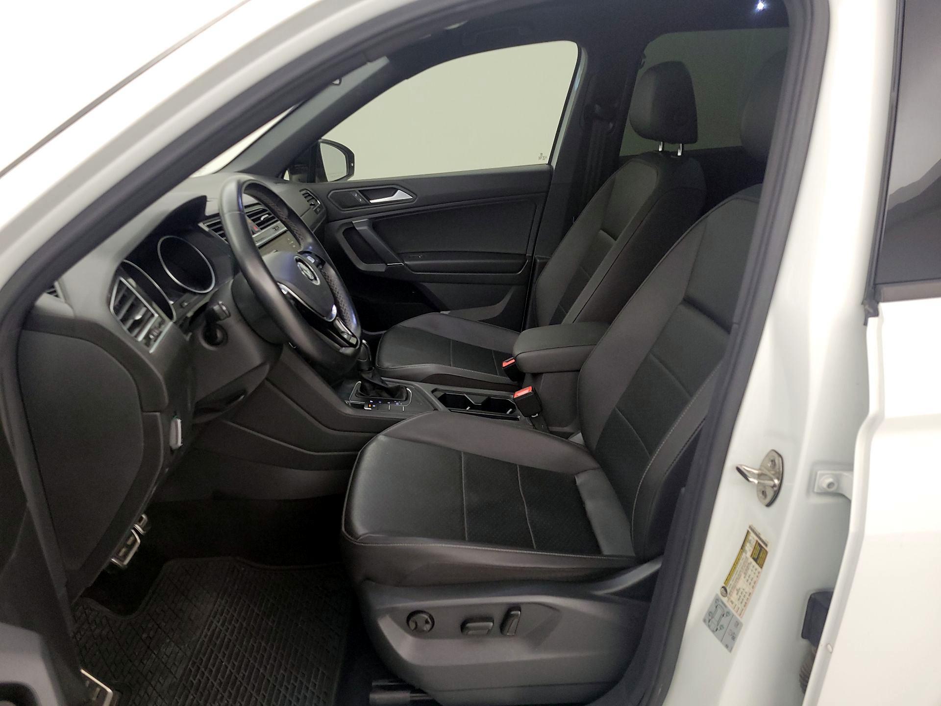 Thumbnail: 2020 Volkswagen Tiguan - 11