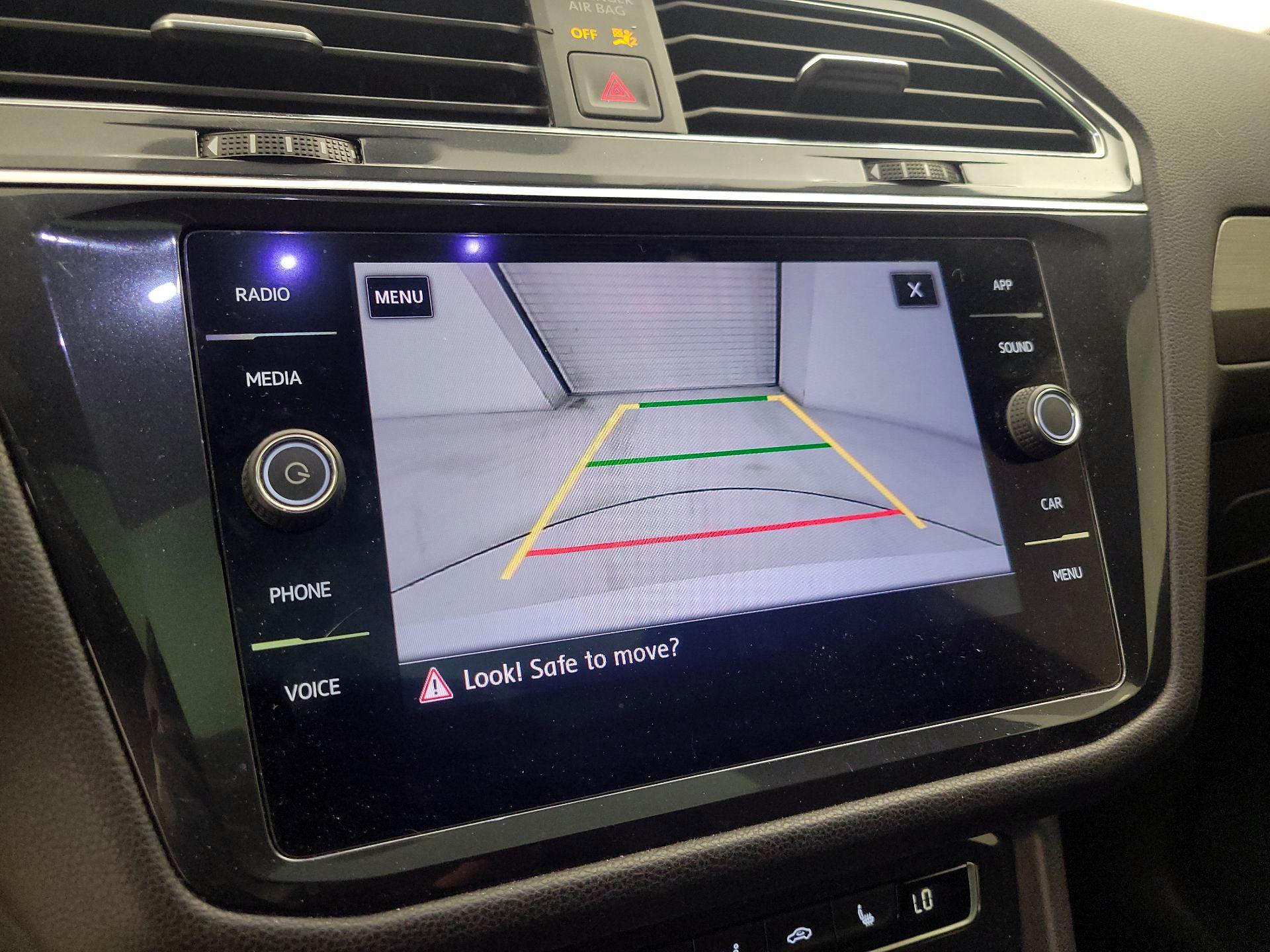 Thumbnail: 2020 Volkswagen Tiguan - 14