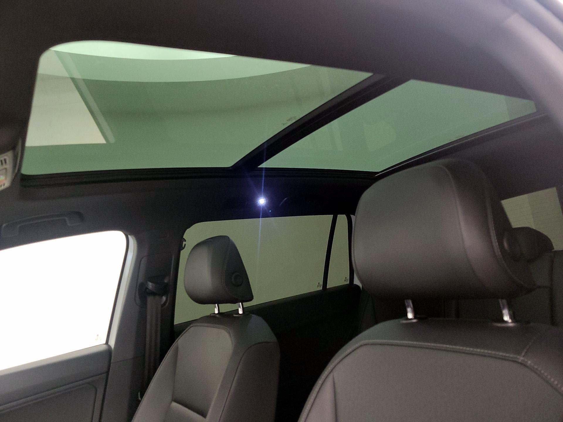 Thumbnail: 2020 Volkswagen Tiguan - 19