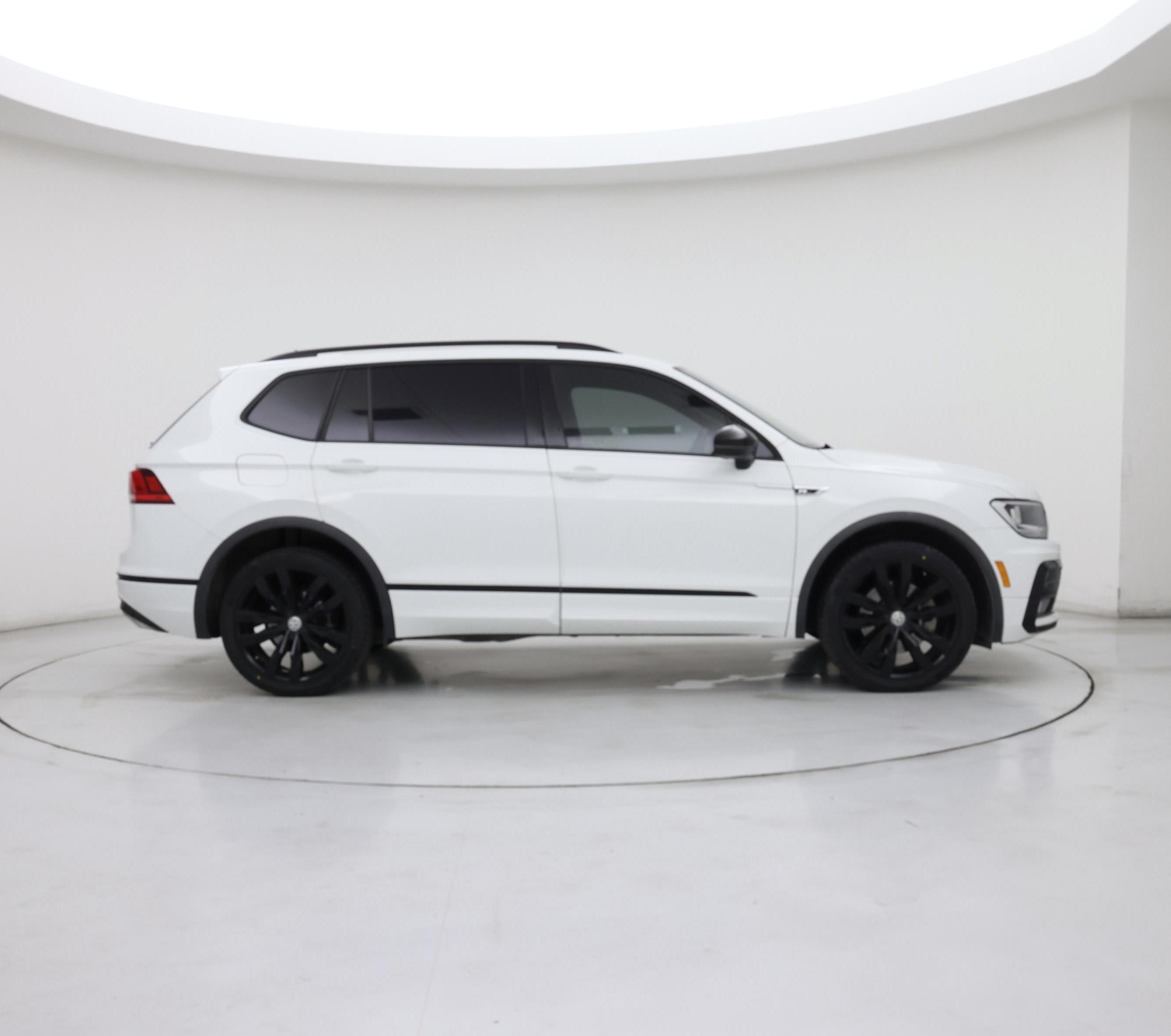 Thumbnail: 2020 Volkswagen Tiguan - 7