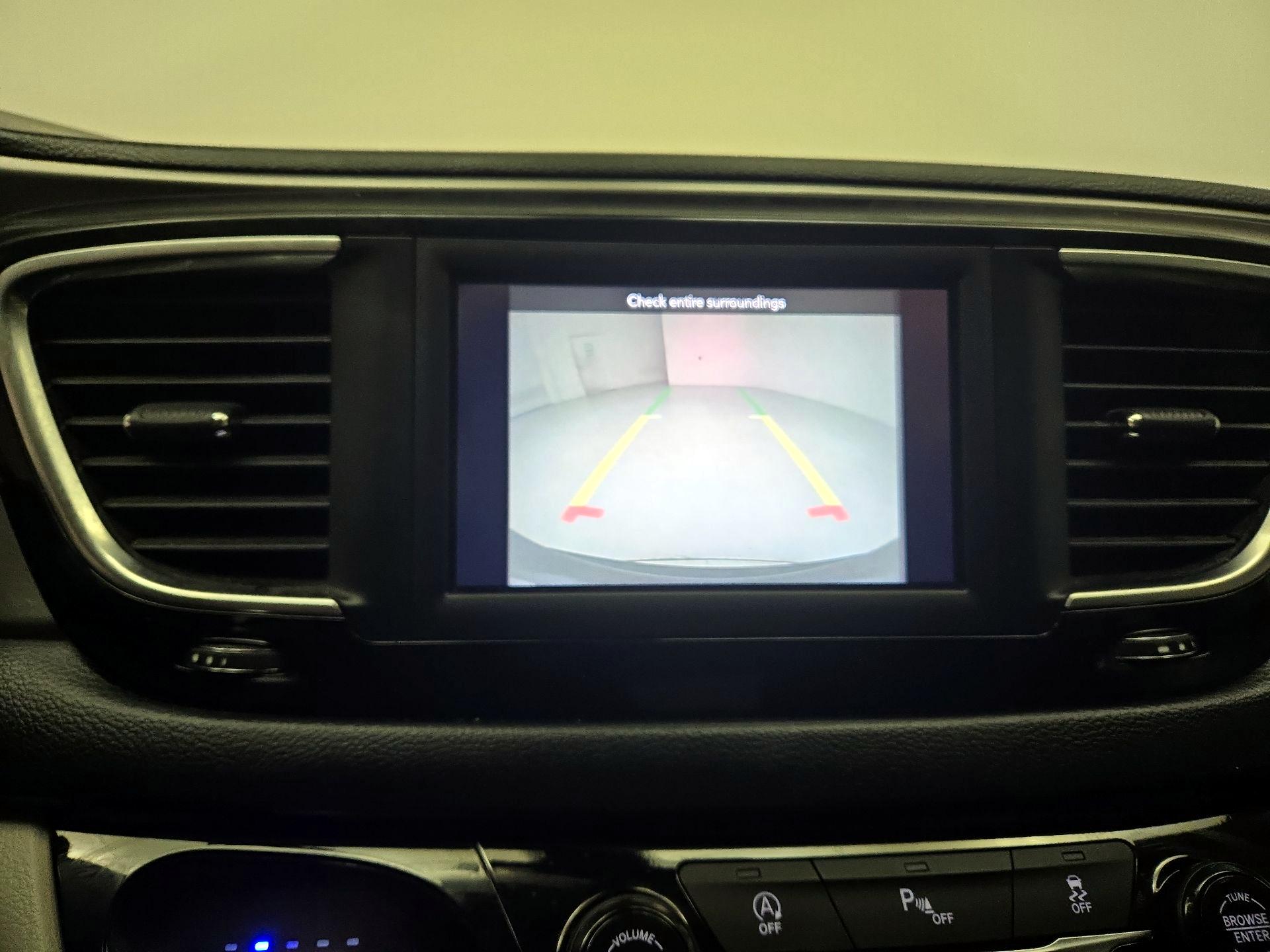 Thumbnail: 2020 Chrysler Pacifica - 14