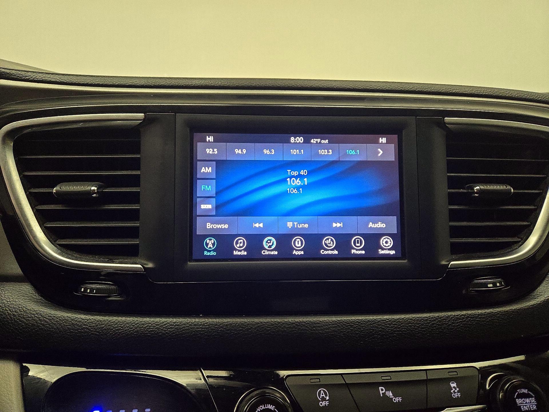 Thumbnail: 2020 Chrysler Pacifica - 15