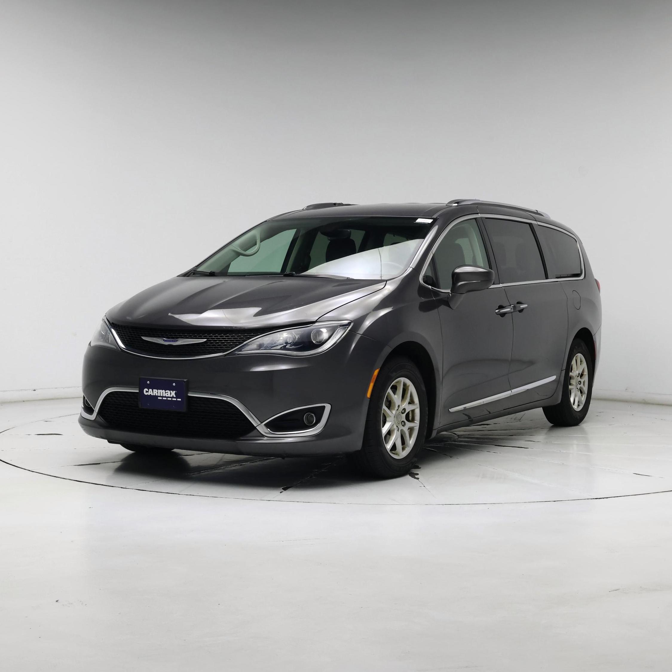 Thumbnail: 2020 Chrysler Pacifica - 4