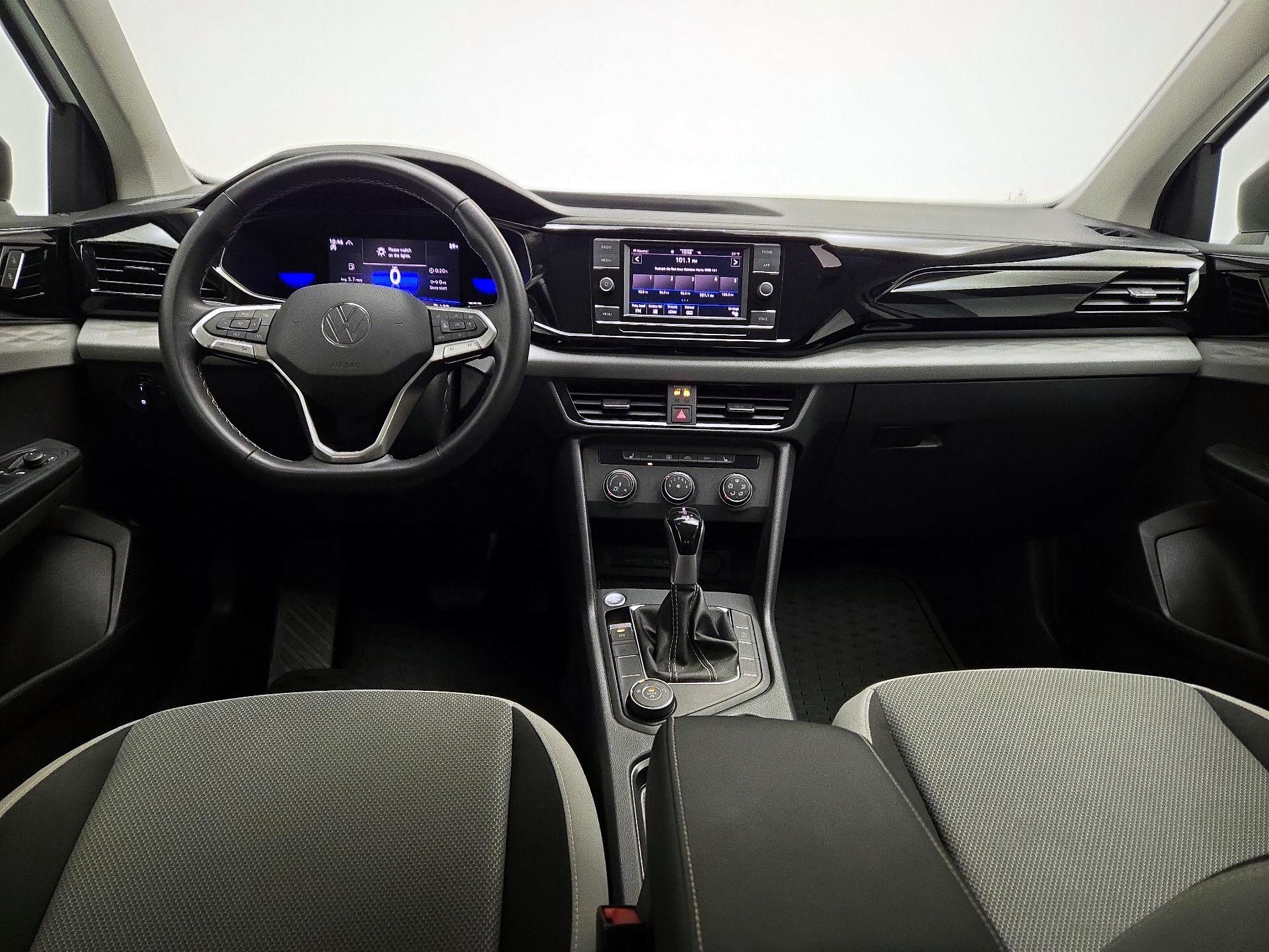 Thumbnail: 2022 Volkswagen Taos - 9