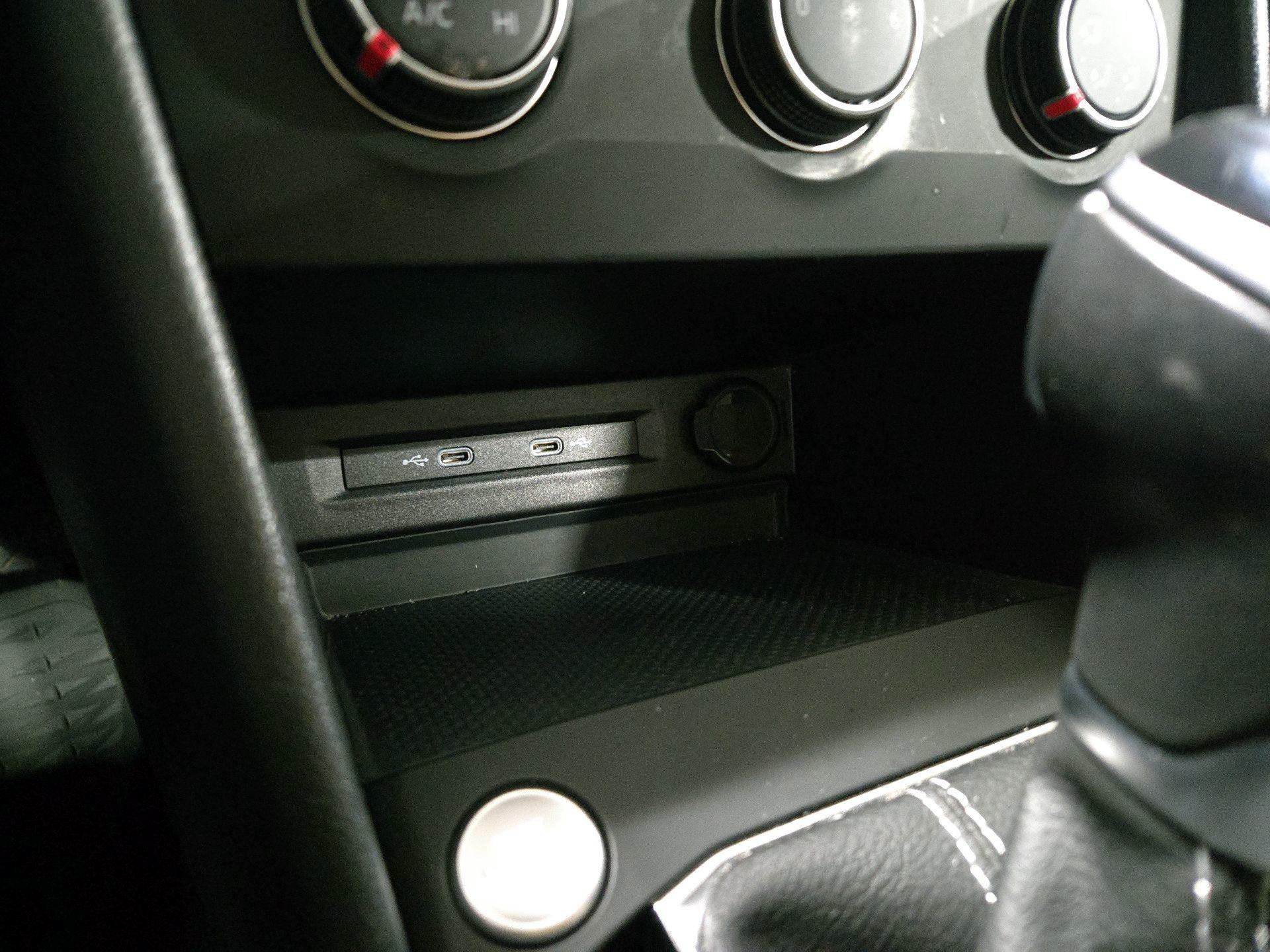 Thumbnail: 2022 Volkswagen Taos - 17