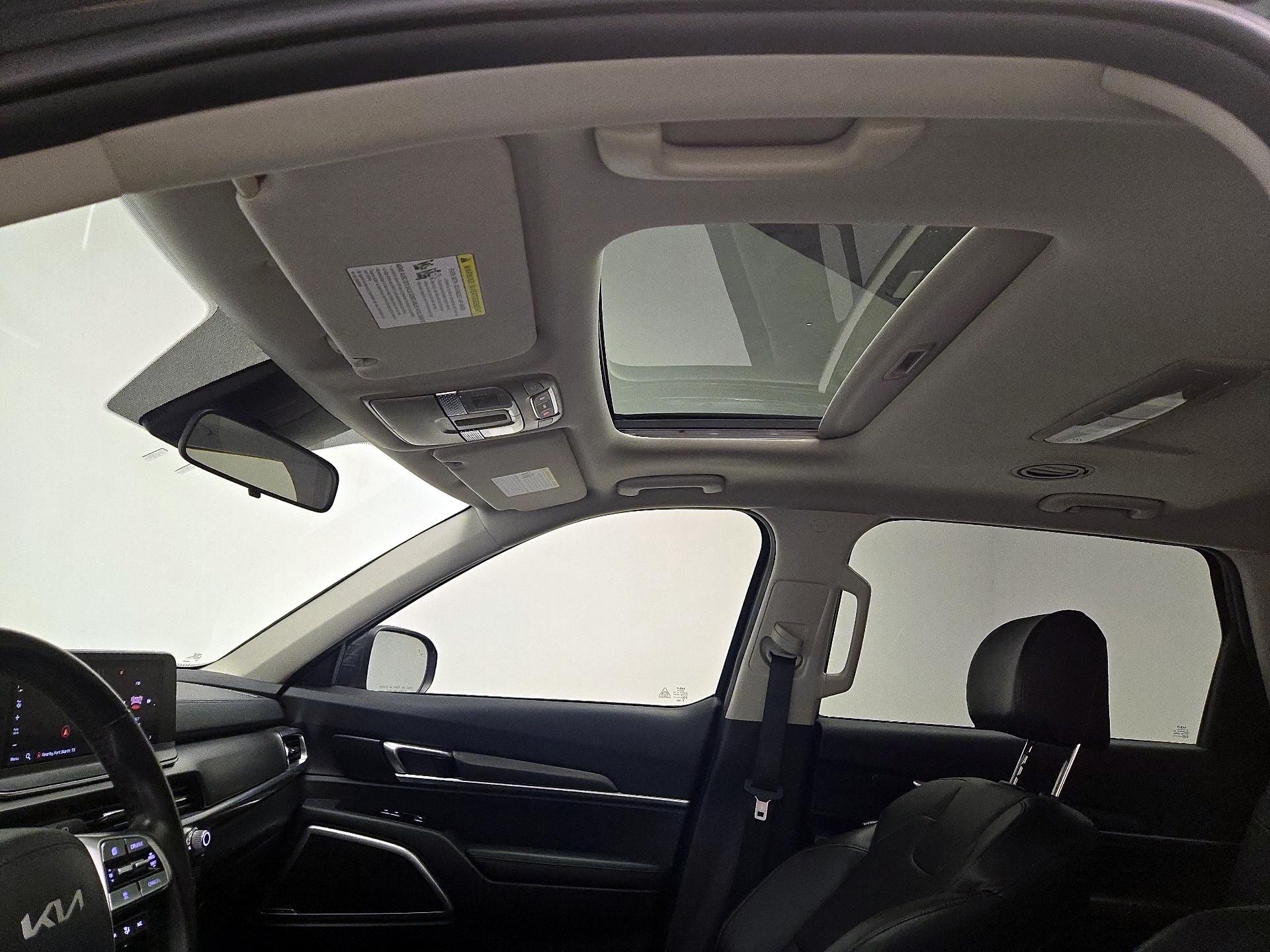 Thumbnail: 2022 Kia Telluride - 19