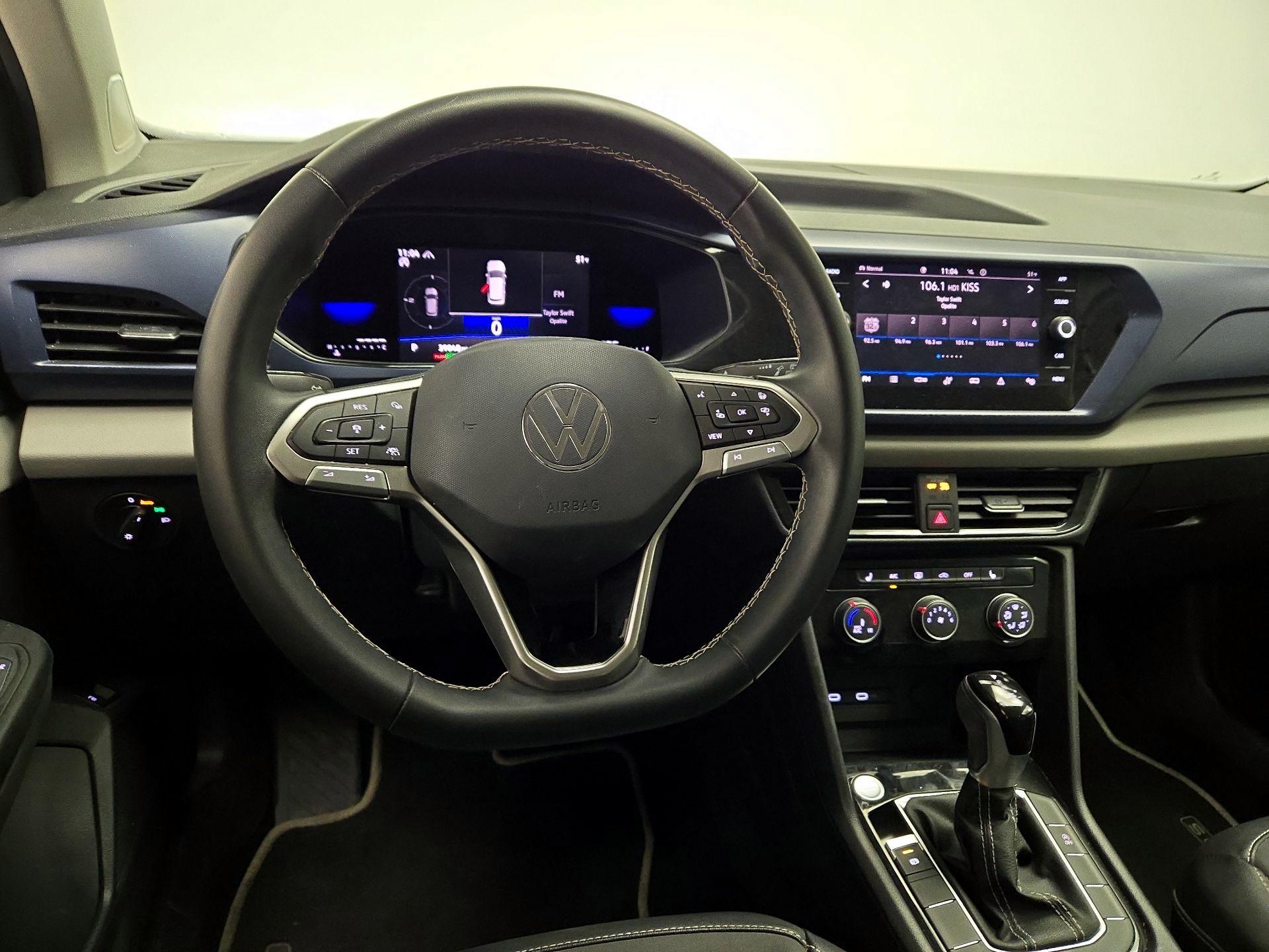 Thumbnail: 2023 Volkswagen Taos - 10