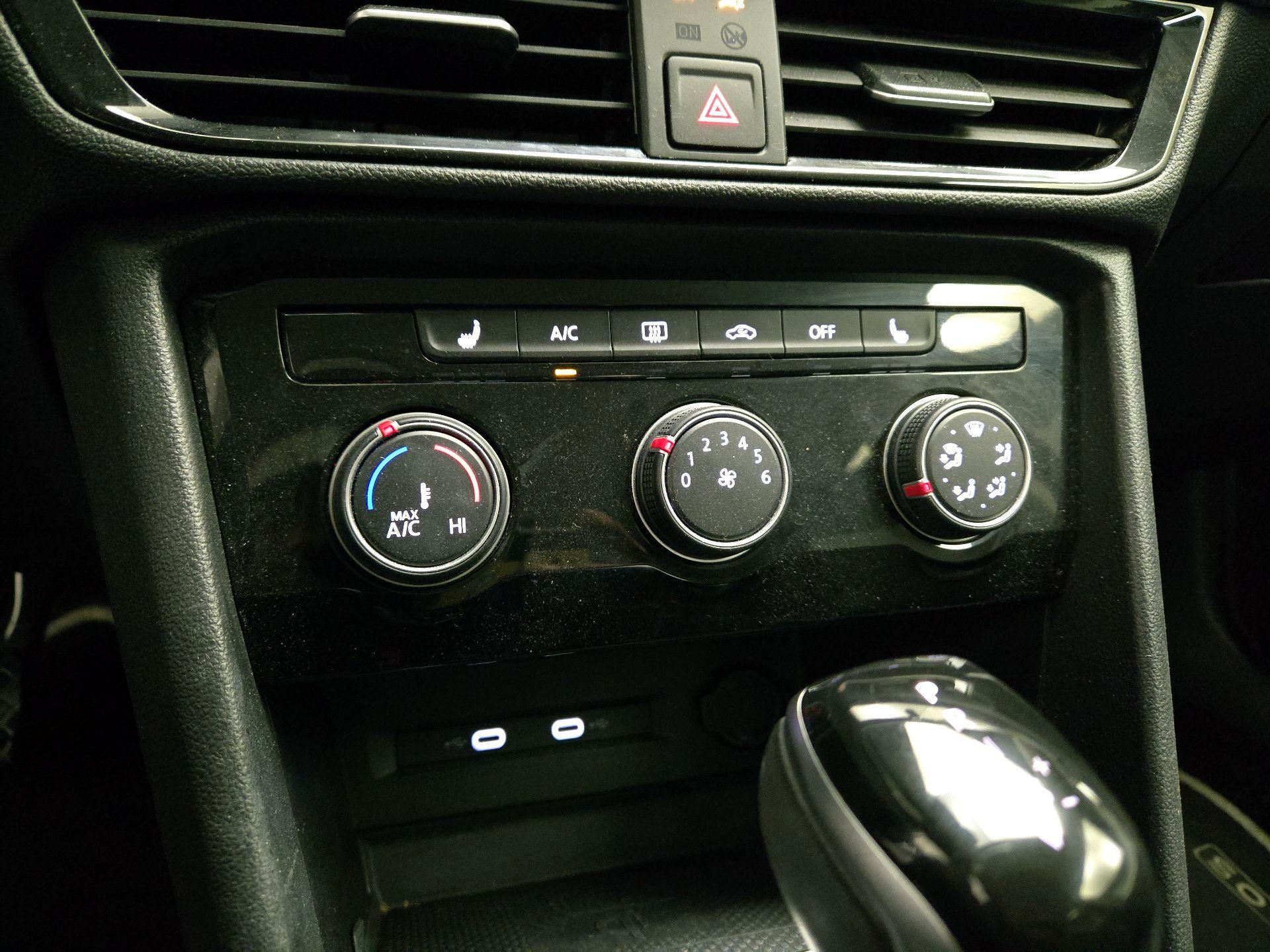 Thumbnail: 2023 Volkswagen Taos - 16