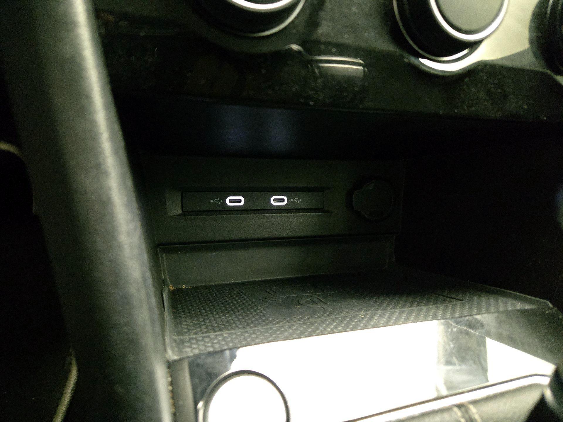 Thumbnail: 2023 Volkswagen Taos - 18