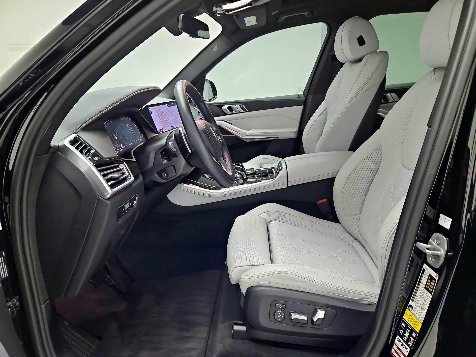 Thumbnail: 2023 BMW X5 - 11