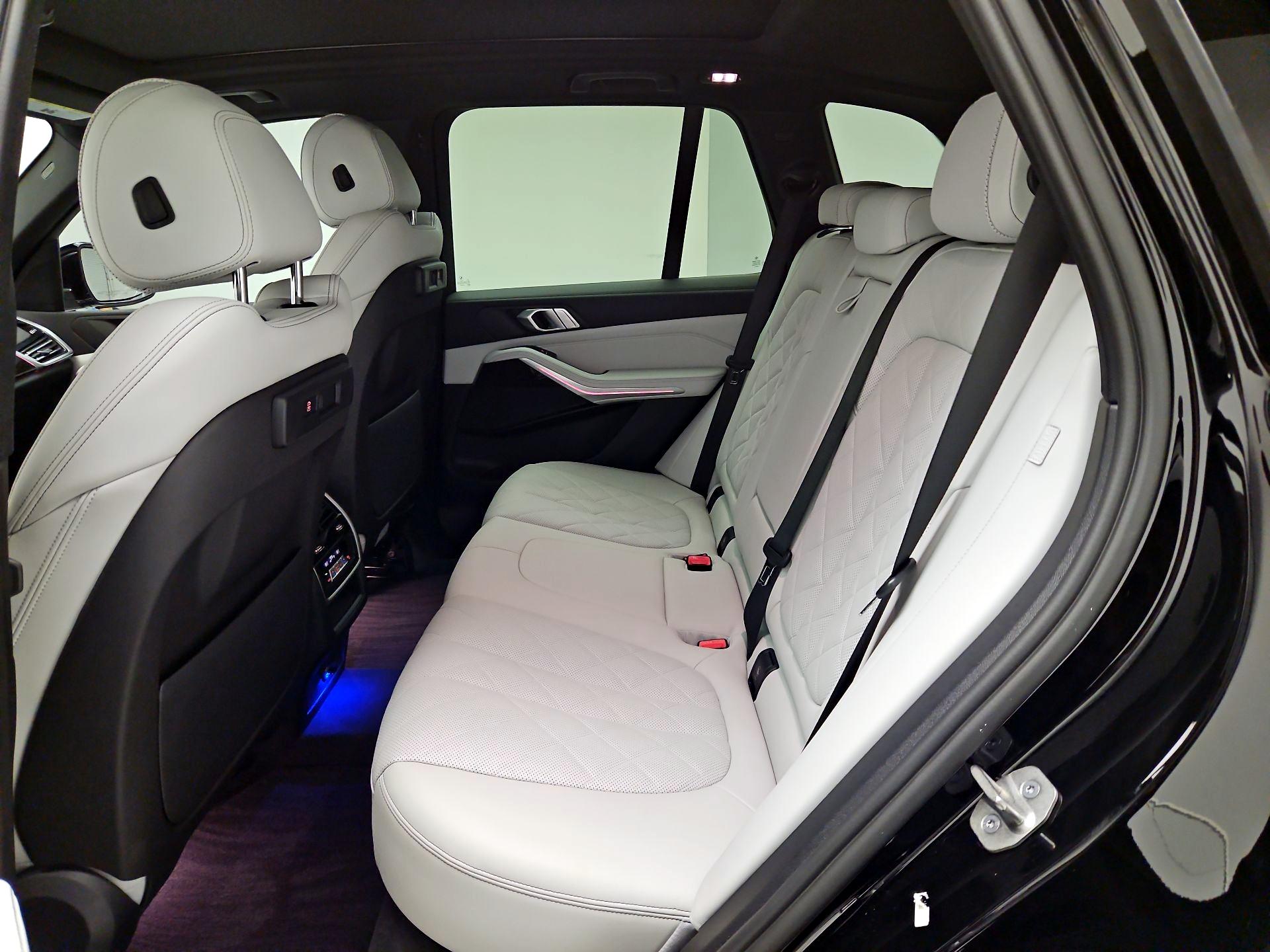 Thumbnail: 2023 BMW X5 - 18