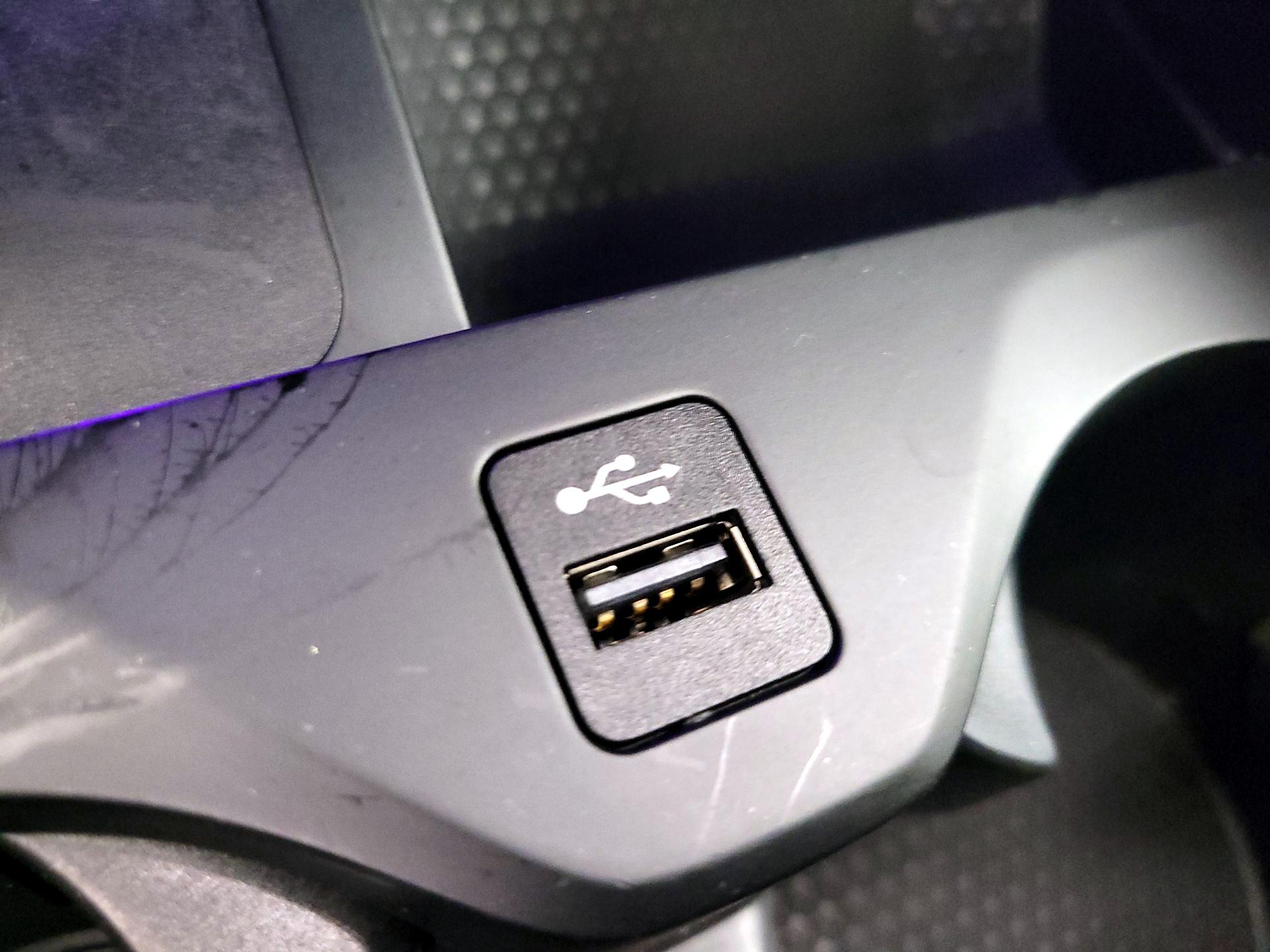 Thumbnail: 2023 BMW X5 - 19