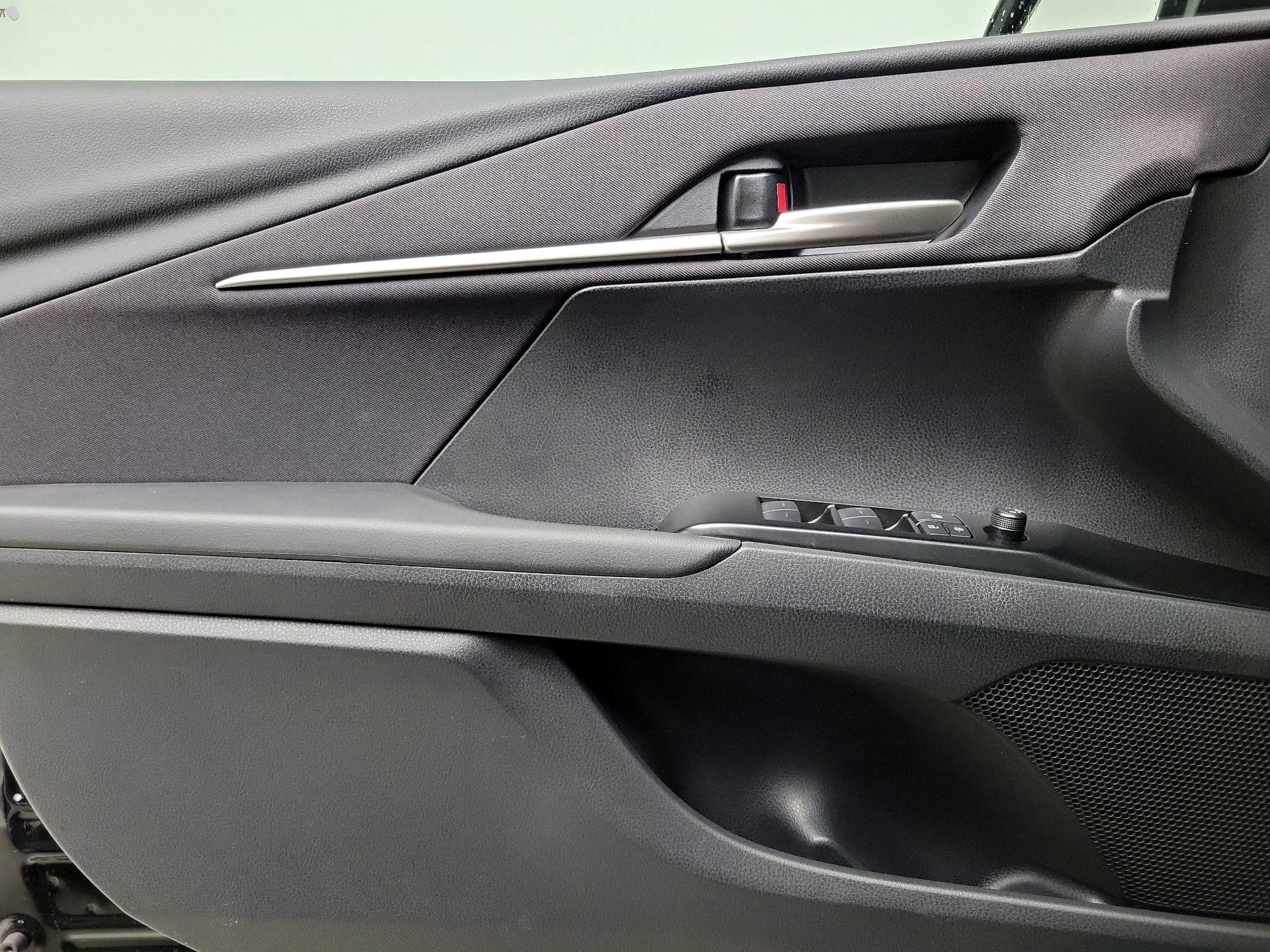 Thumbnail: 2025 Toyota Camry - 12