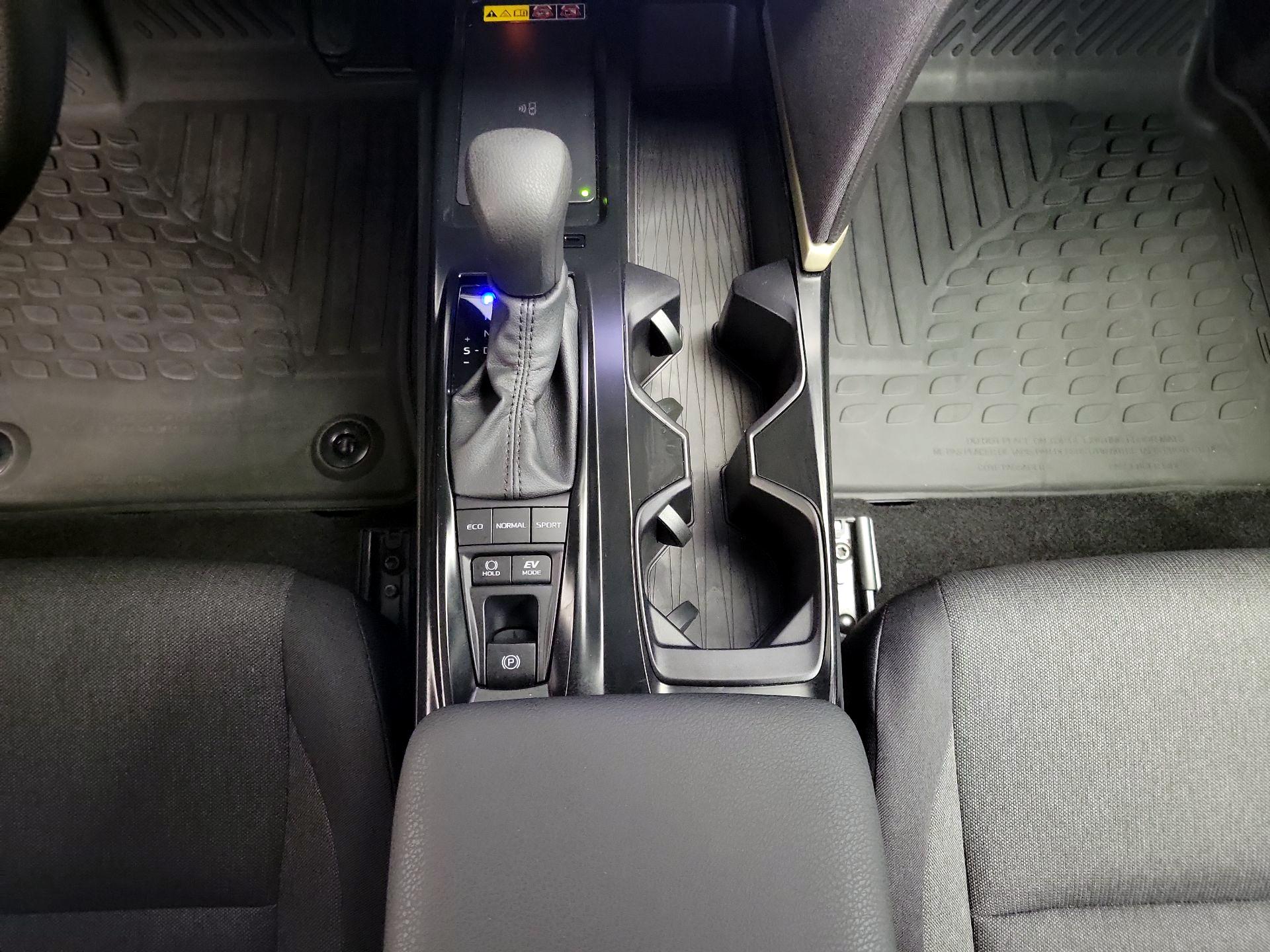 Thumbnail: 2025 Toyota Camry - 18